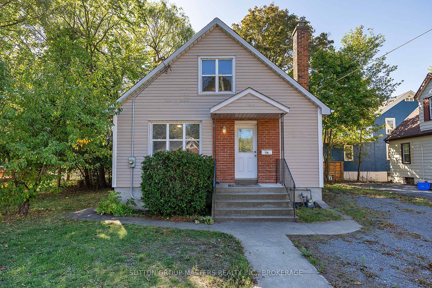 Photo 3 of 720 Brock Street, Kingston, Central City East — HOMEH