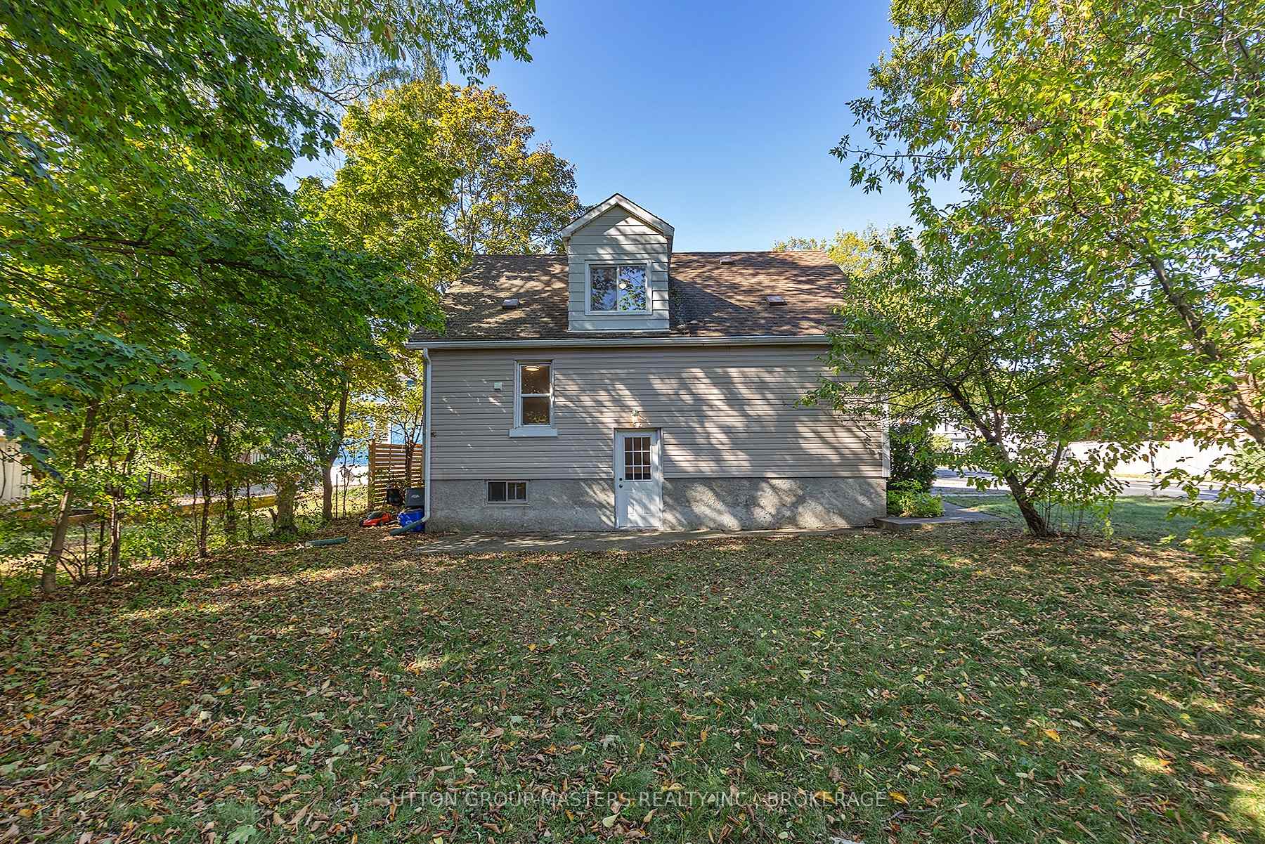 Photo 6 of 720 Brock Street, Kingston, Central City East — HOMEH
