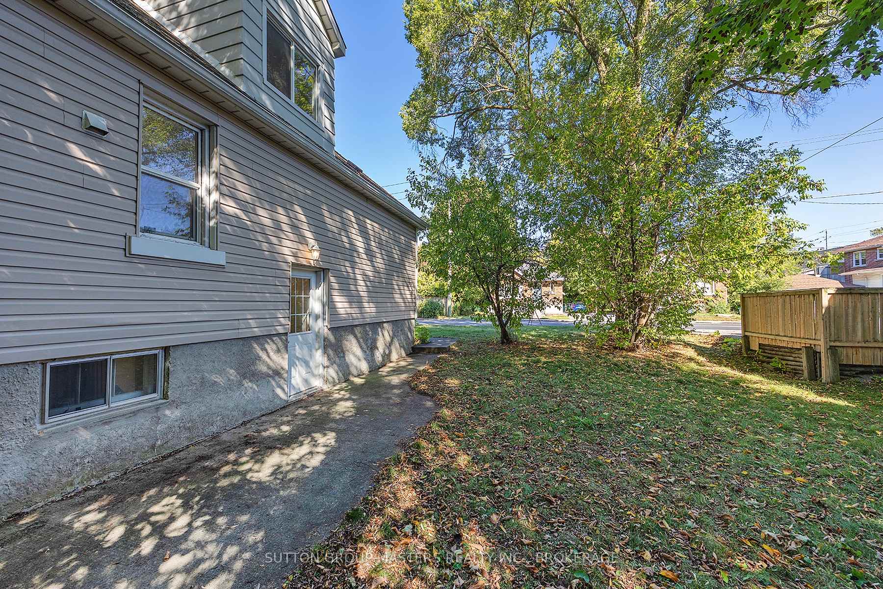 Photo 8 of 720 Brock Street, Kingston, Central City East — HOMEH