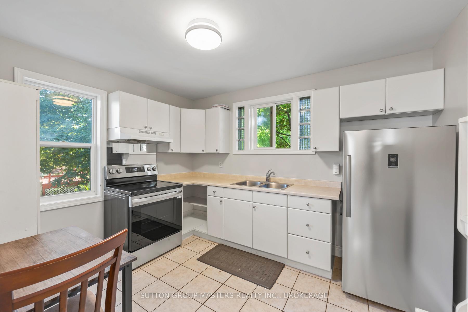 Photo 13 of 720 Brock Street, Kingston, Central City East — HOMEH
