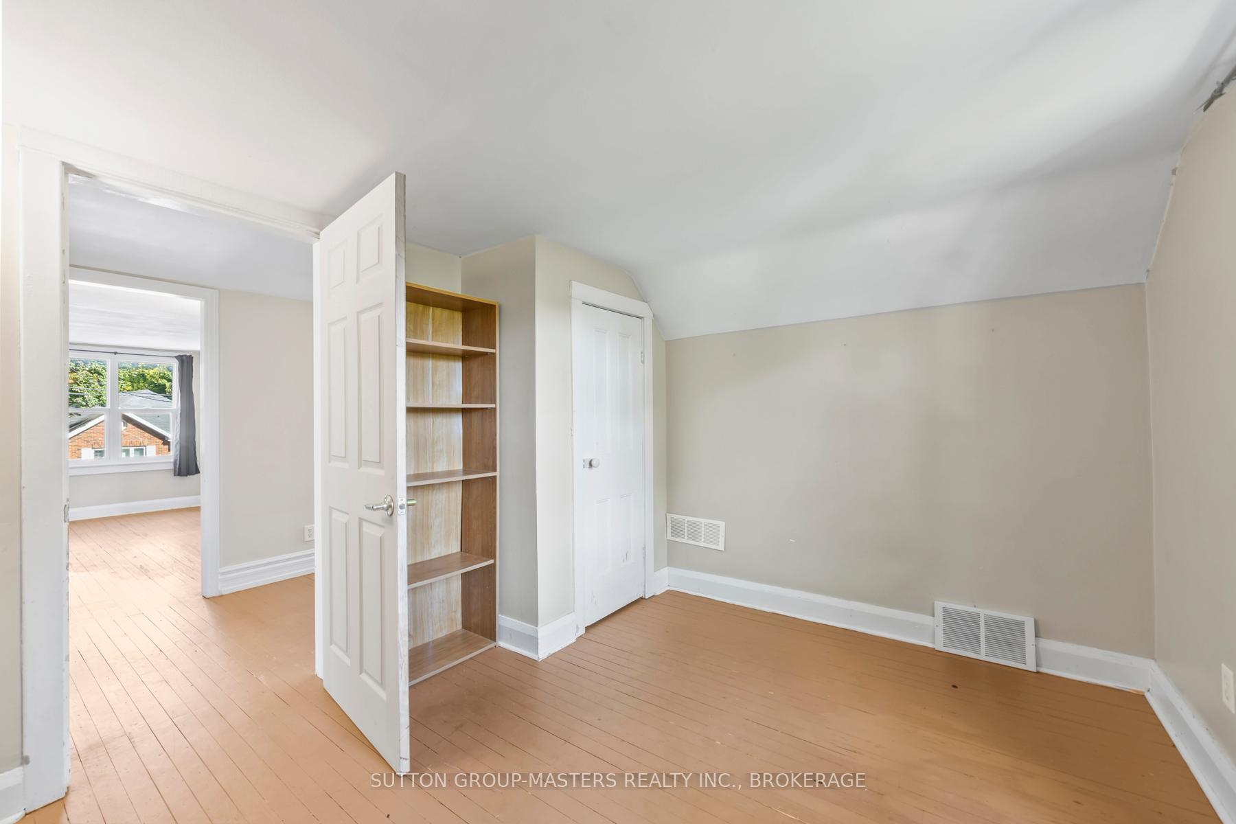 Photo 26 of 720 Brock Street, Kingston, Central City East — HOMEH