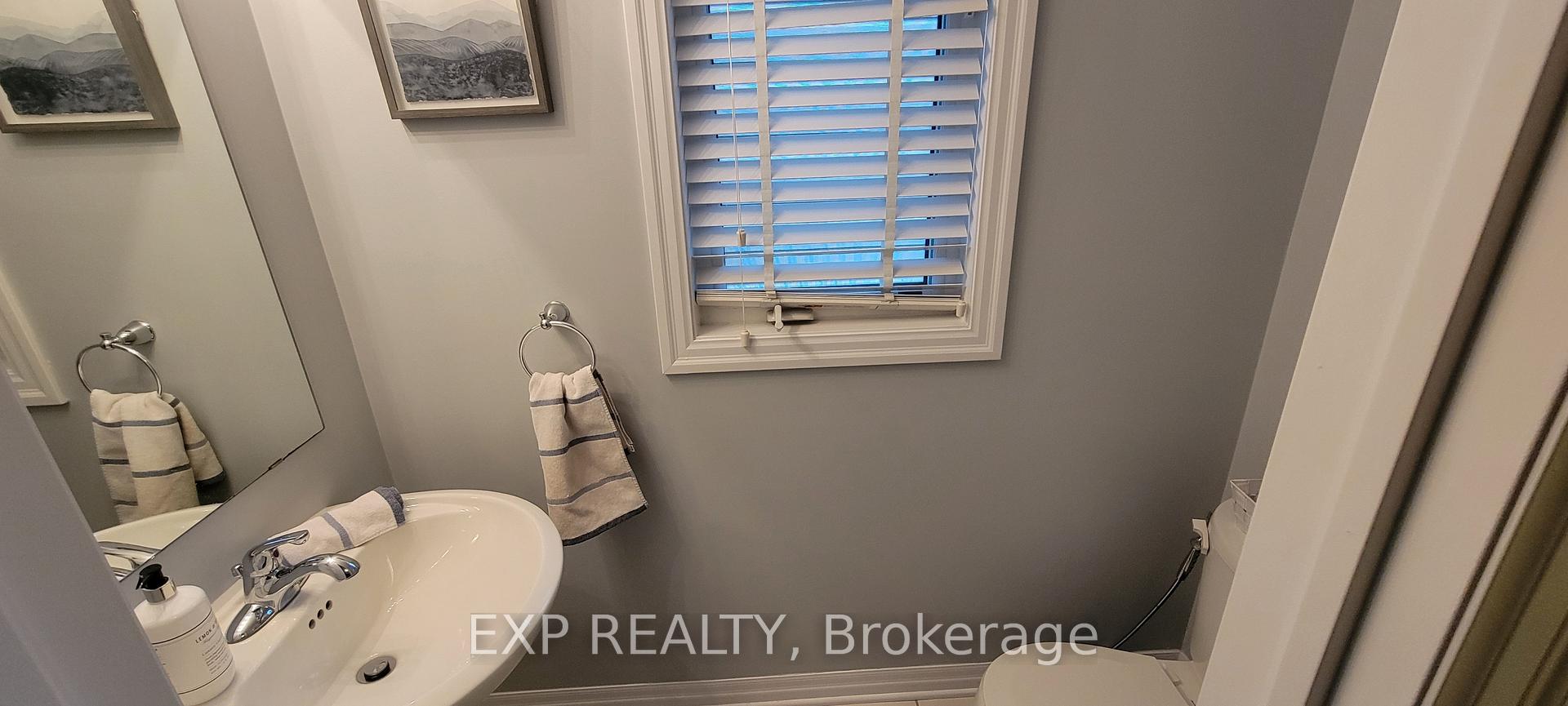 Photo 3 of 647 Sunburst Street, Ottawa, Leitrim — HOMEH