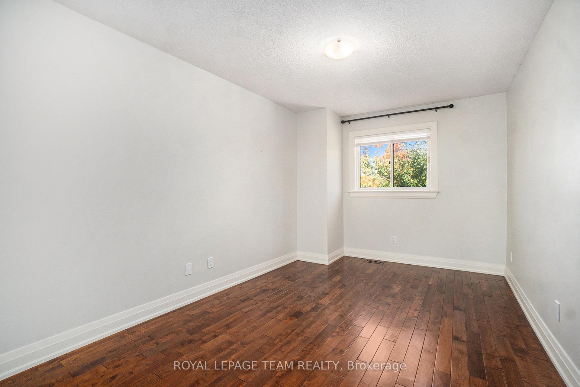 Photo 21 of 40 Southport Drive, Ottawa, Hunt Club Park/Greenboro — HOMEH