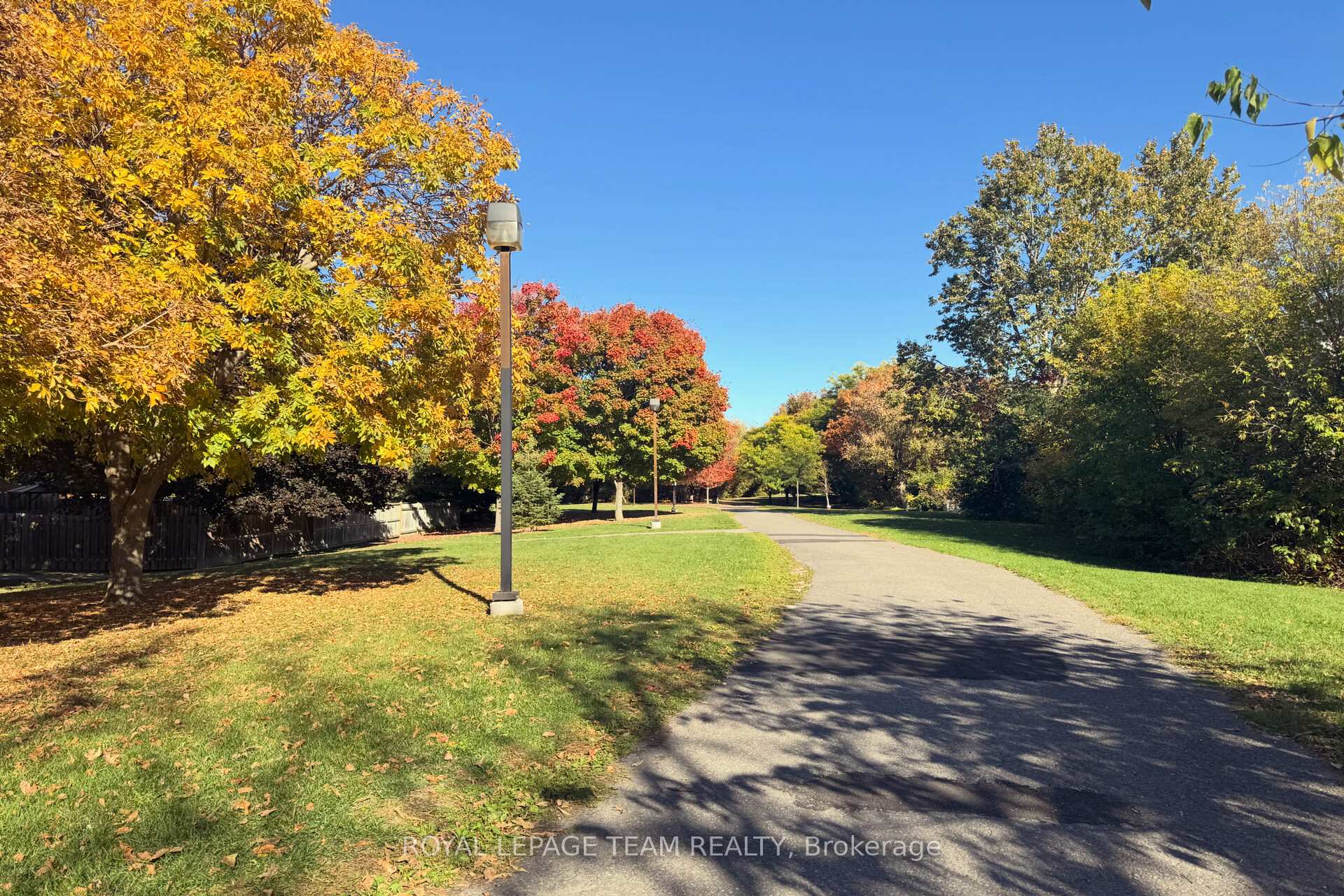 Photo 30 of 40 Southport Drive, Ottawa, Hunt Club Park/Greenboro — HOMEH