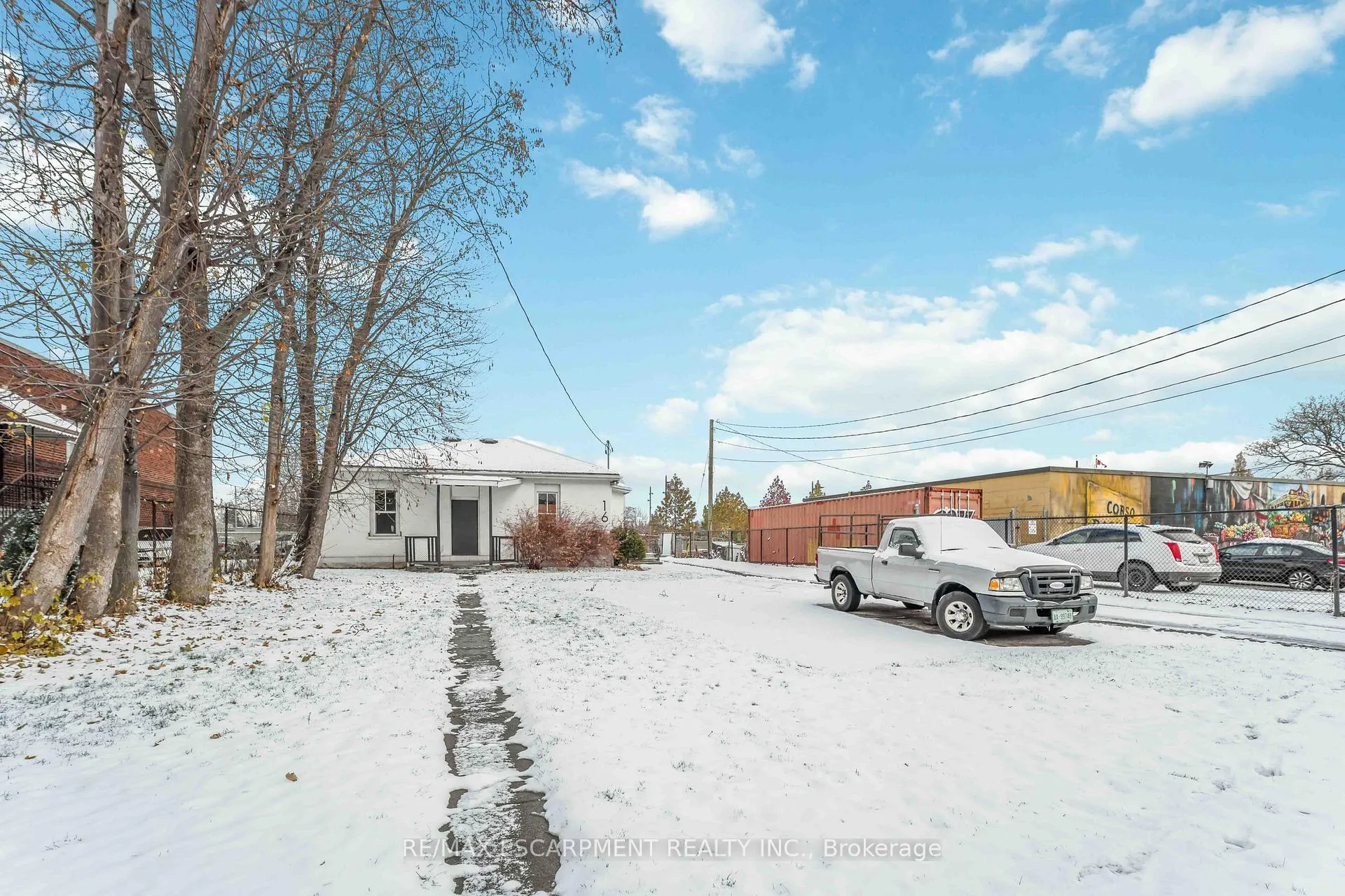 Photo 3 of 16 Murray Street W, Hamilton, Central — HOMEH