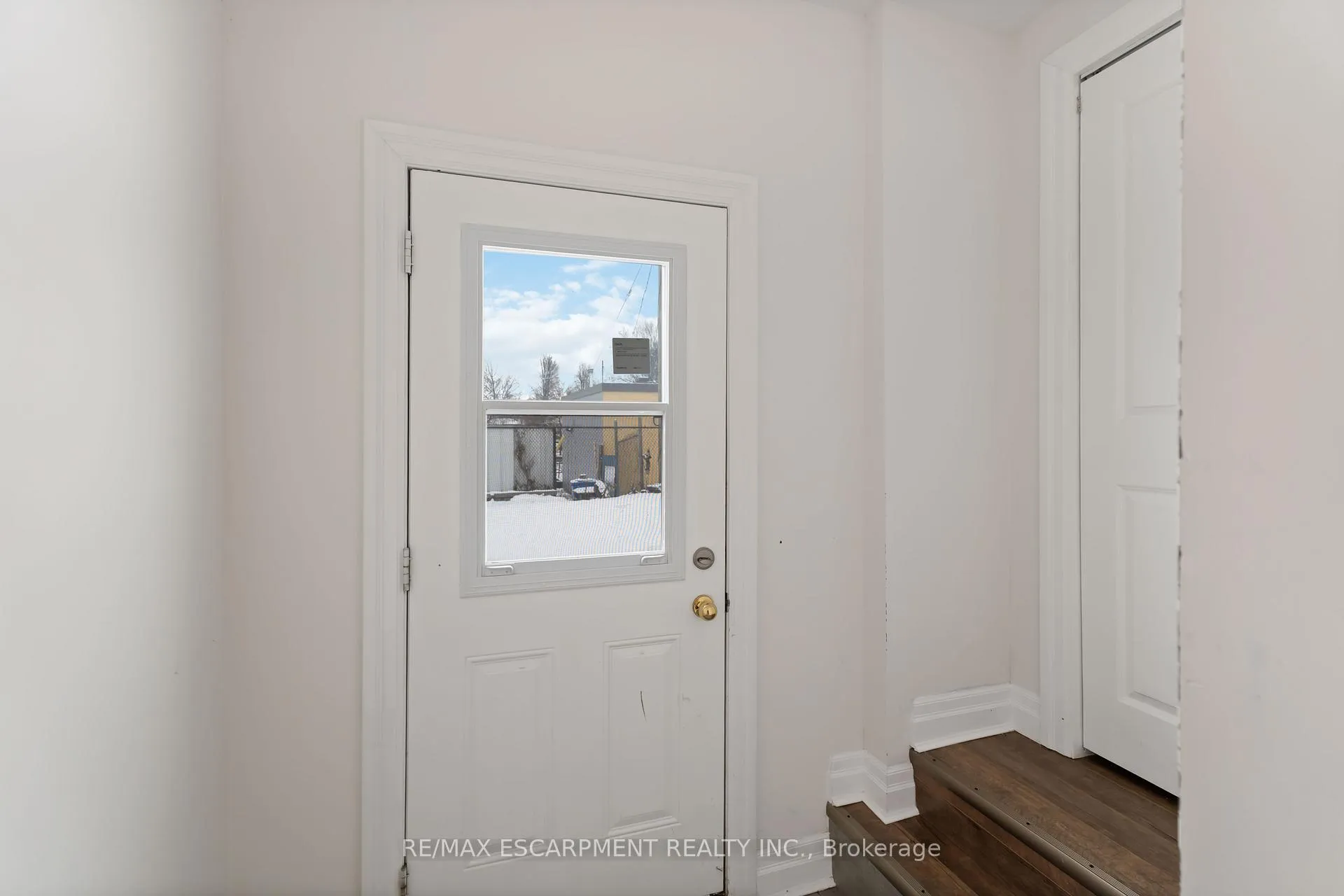 Photo 4 of 16 Murray Street W, Hamilton, Central — HOMEH