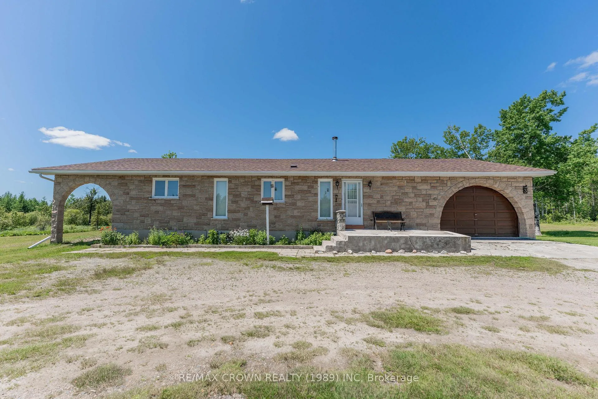 Photo 4 of Unit Moonbeam, 3 Nursery Road, Kapuskasing — HOMEH