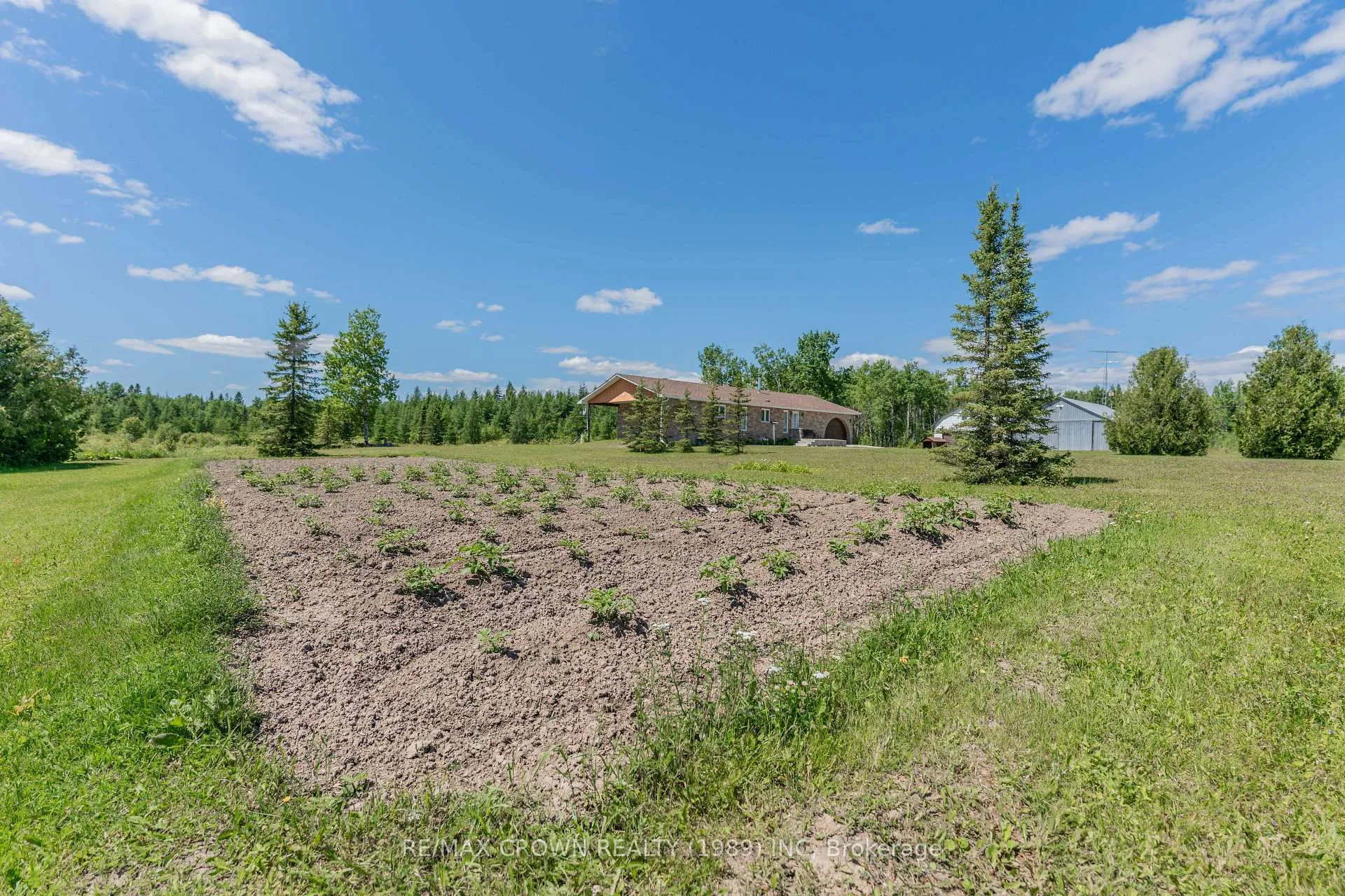 Photo 8 of Unit Moonbeam, 3 Nursery Road, Kapuskasing — HOMEH