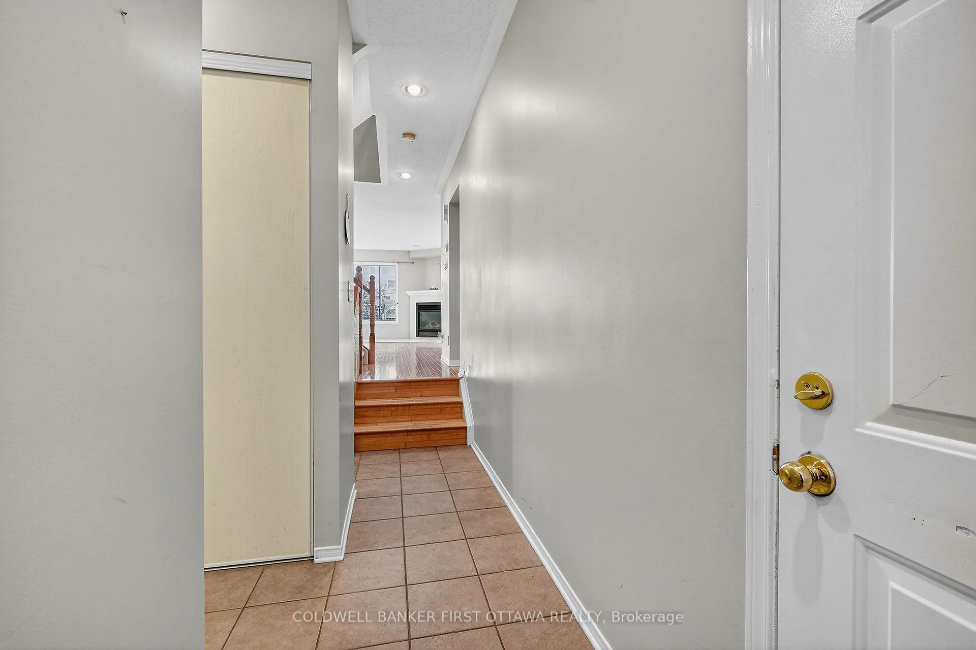 Photo 7 of 1249 Klondike Road, Ottawa, Kanata - Morgan's Grant/South March — HOMEH
