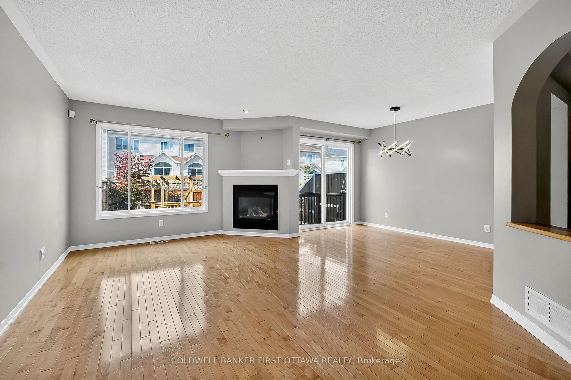 Photo 13 of 1249 Klondike Road, Ottawa, Kanata - Morgan's Grant/South March — HOMEH