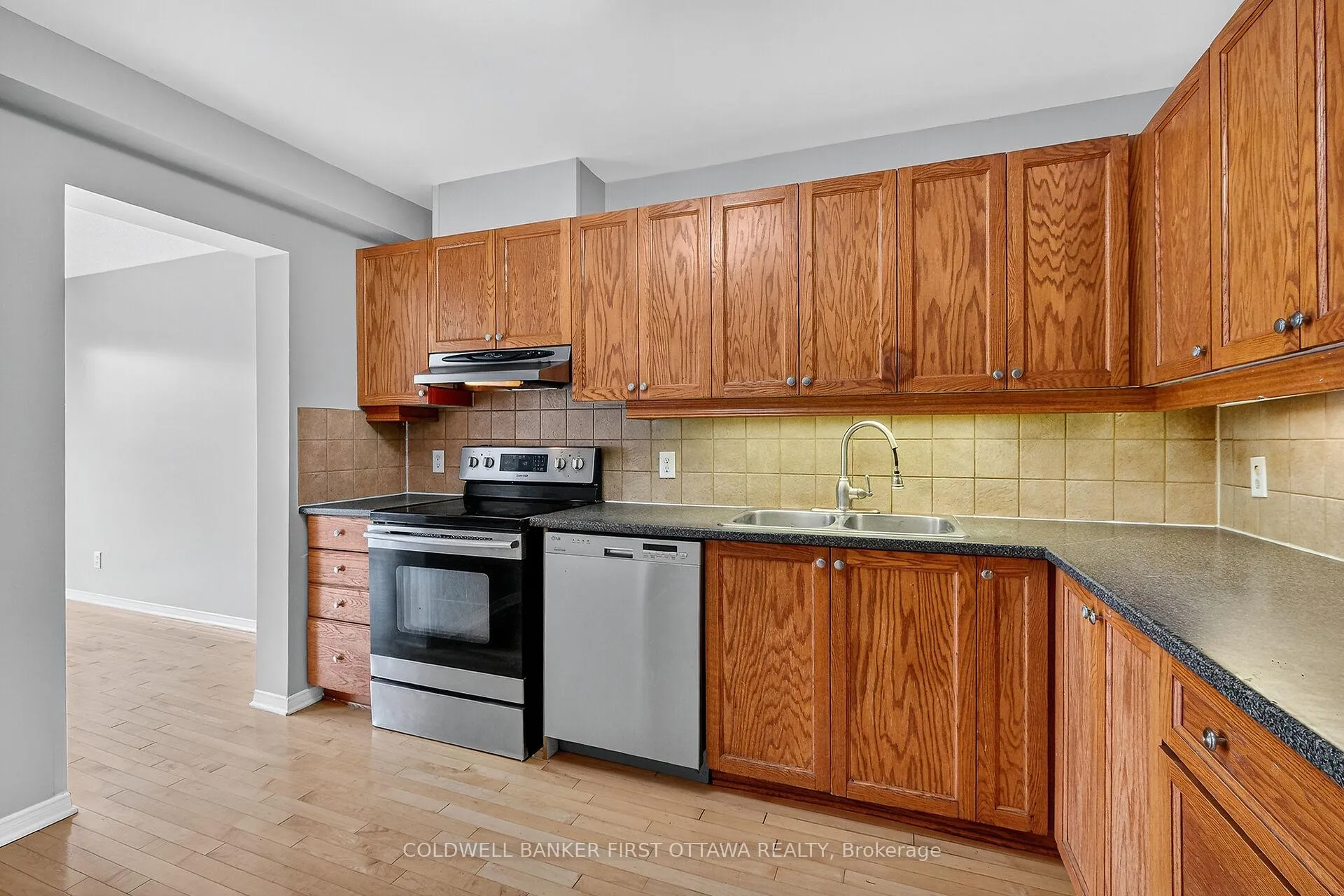 Photo 23 of 1249 Klondike Road, Ottawa, Kanata - Morgan's Grant/South March — HOMEH
