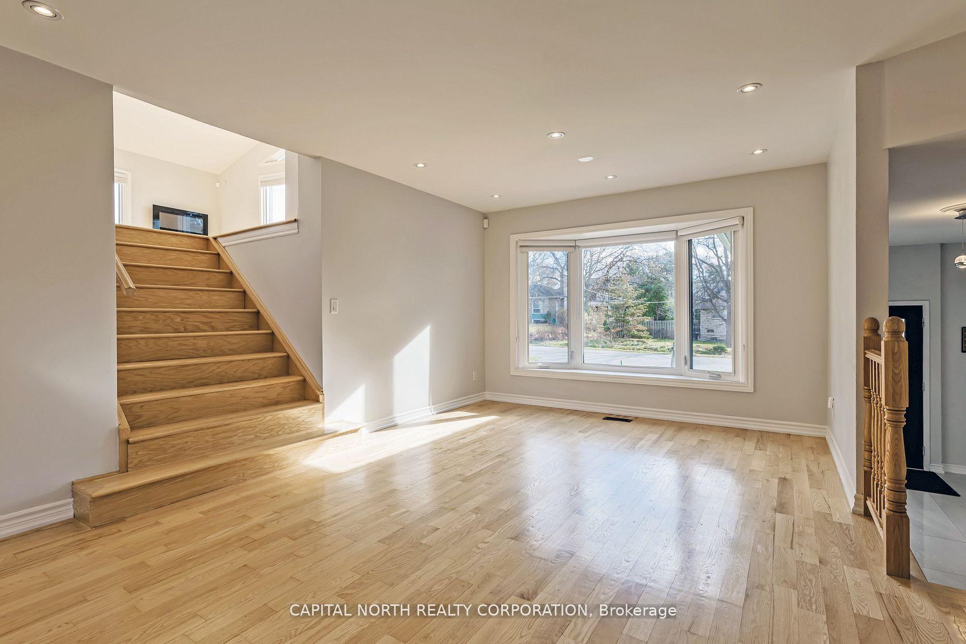 Photo 7 of 106 Clearview Heights, King, King City — HOMEH