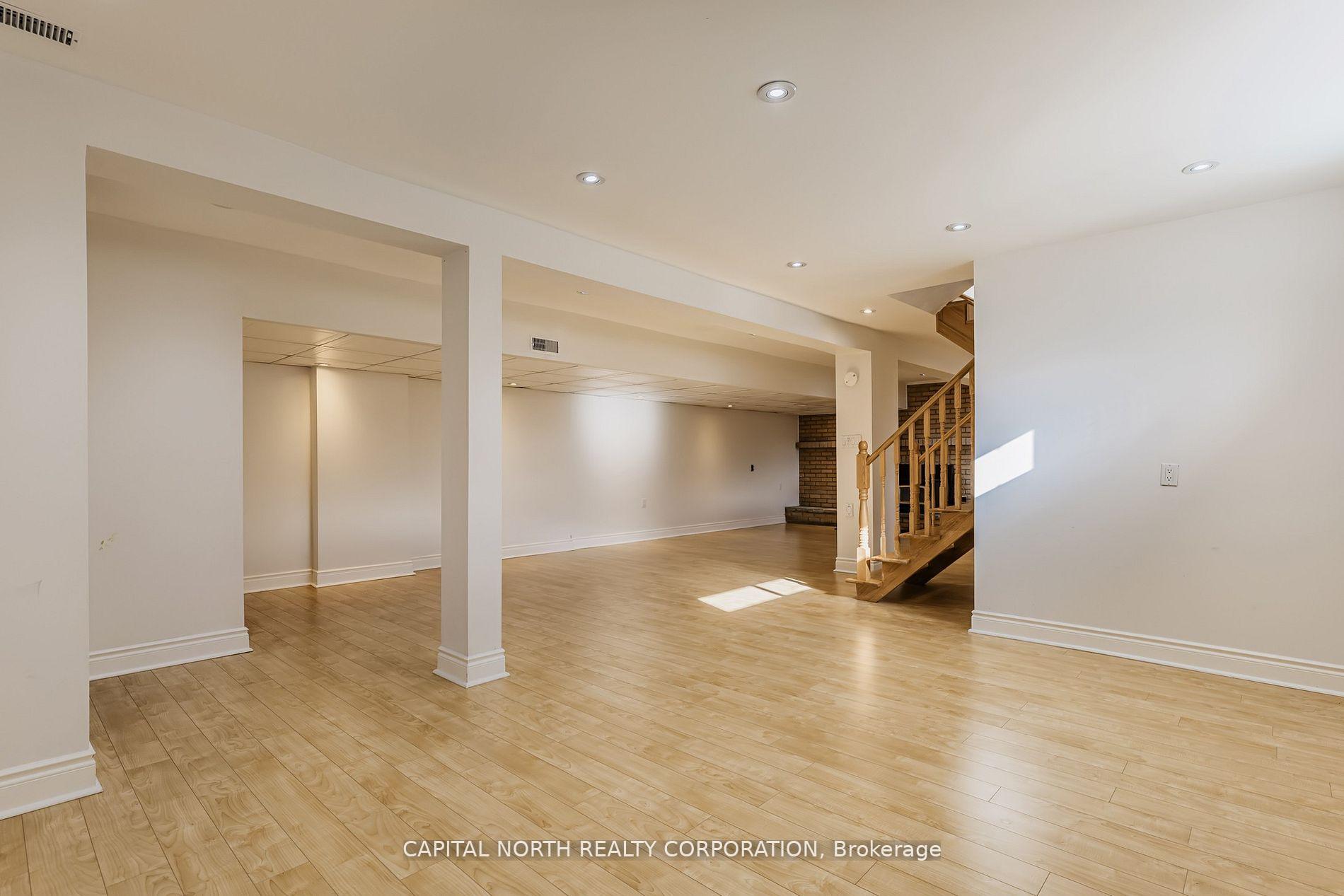 Photo 10 of 106 Clearview Heights, King, King City — HOMEH