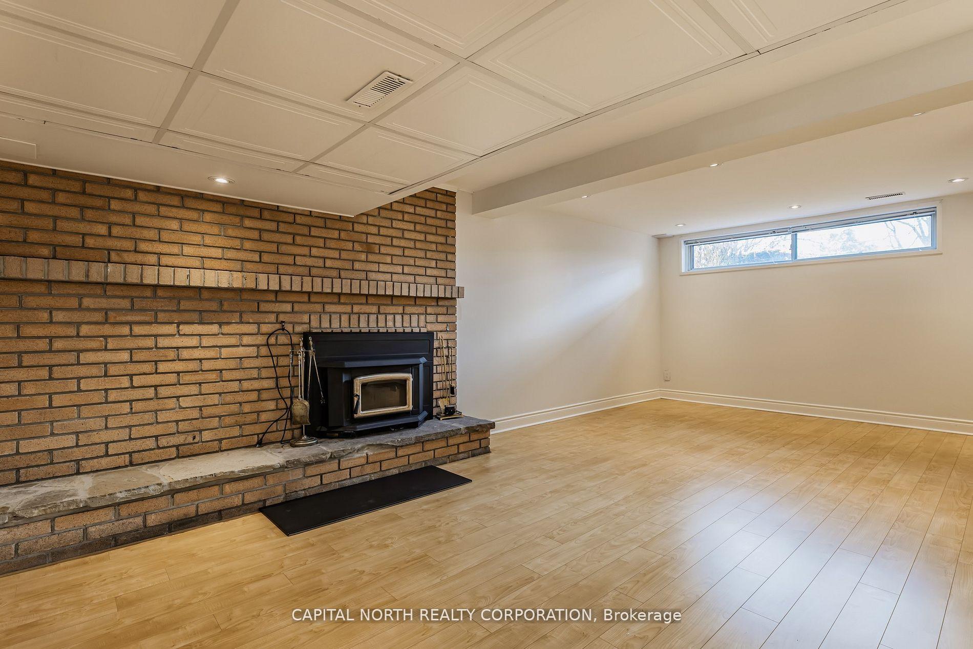 Photo 11 of 106 Clearview Heights, King, King City — HOMEH