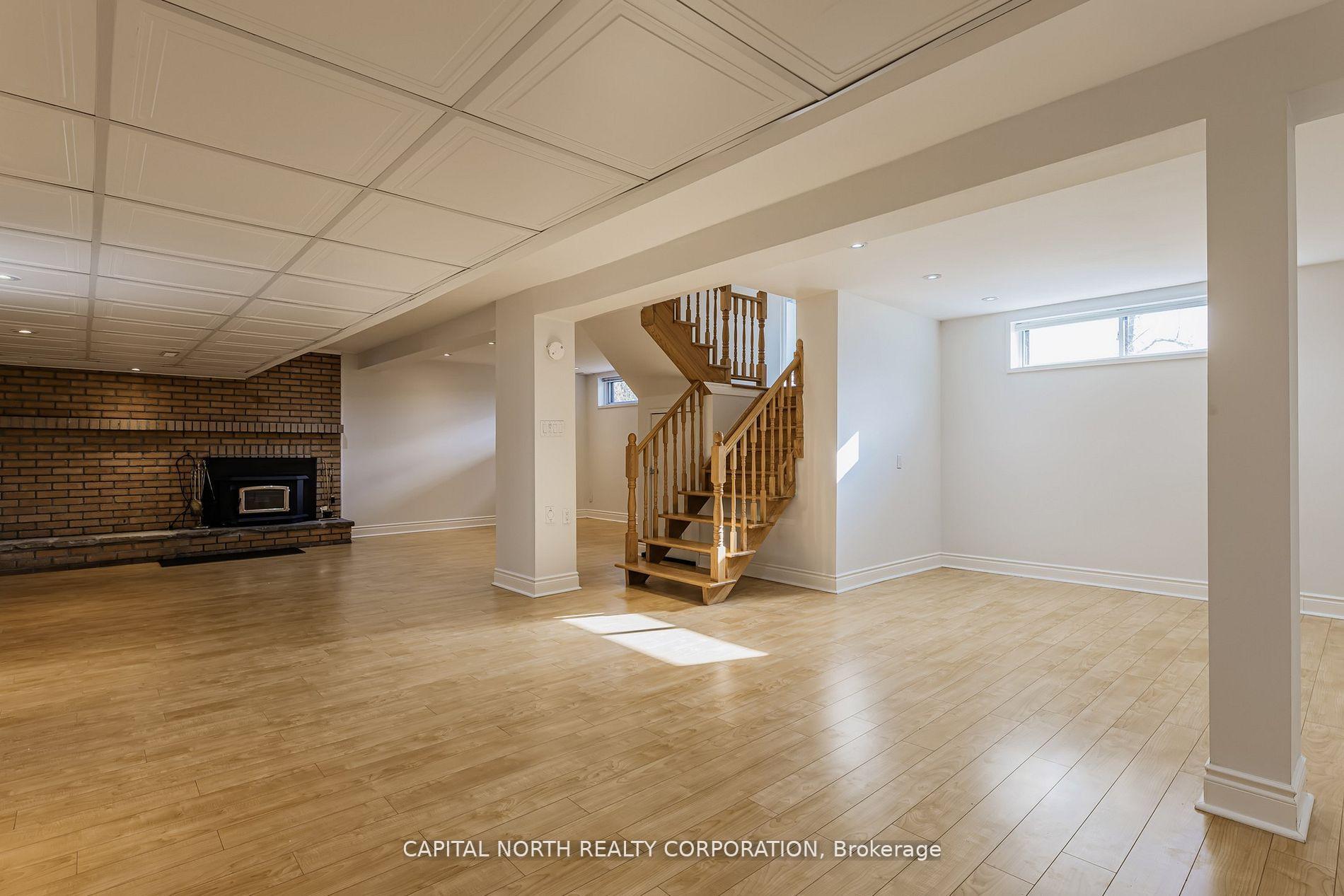 Photo 13 of 106 Clearview Heights, King, King City — HOMEH