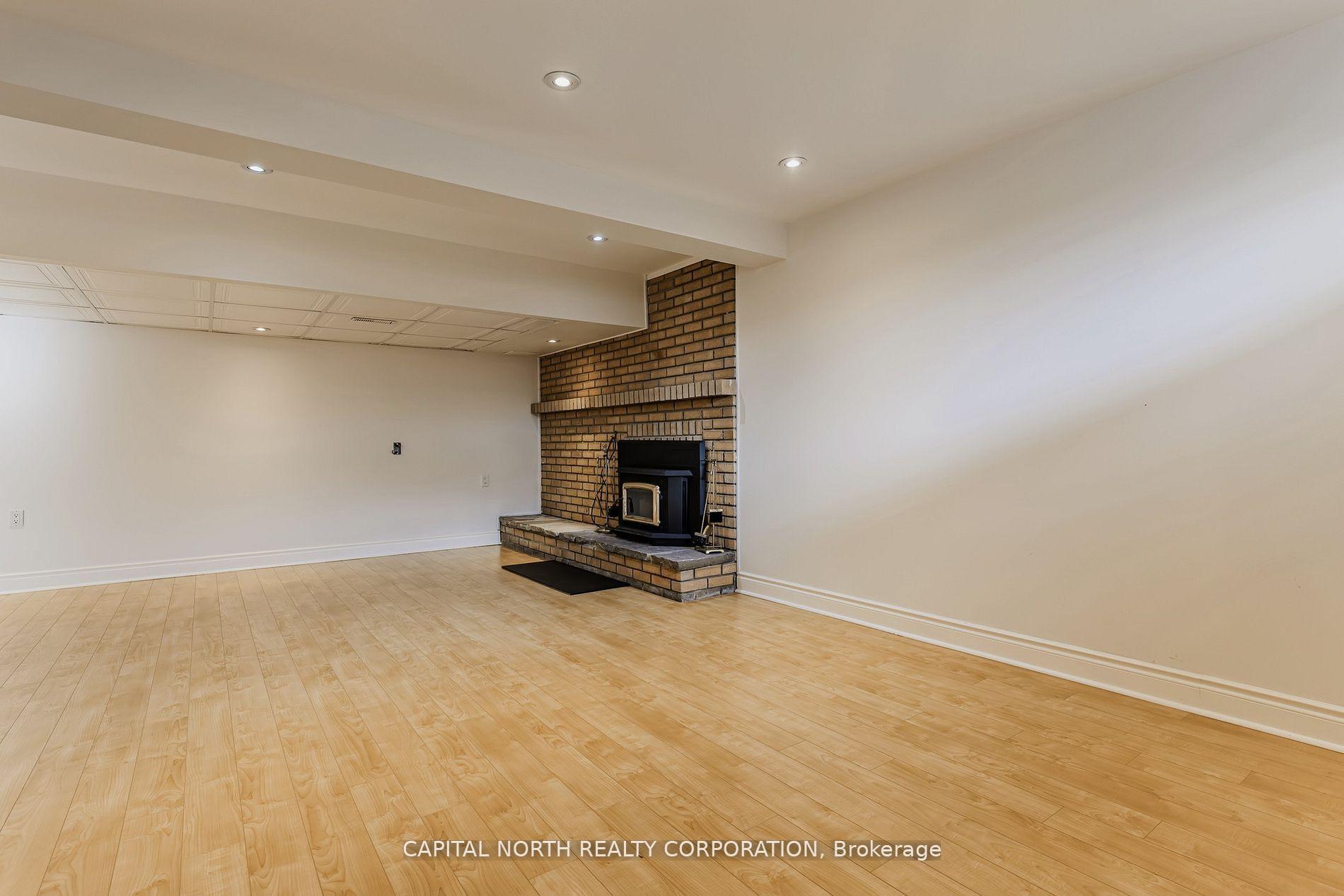 Photo 14 of 106 Clearview Heights, King, King City — HOMEH
