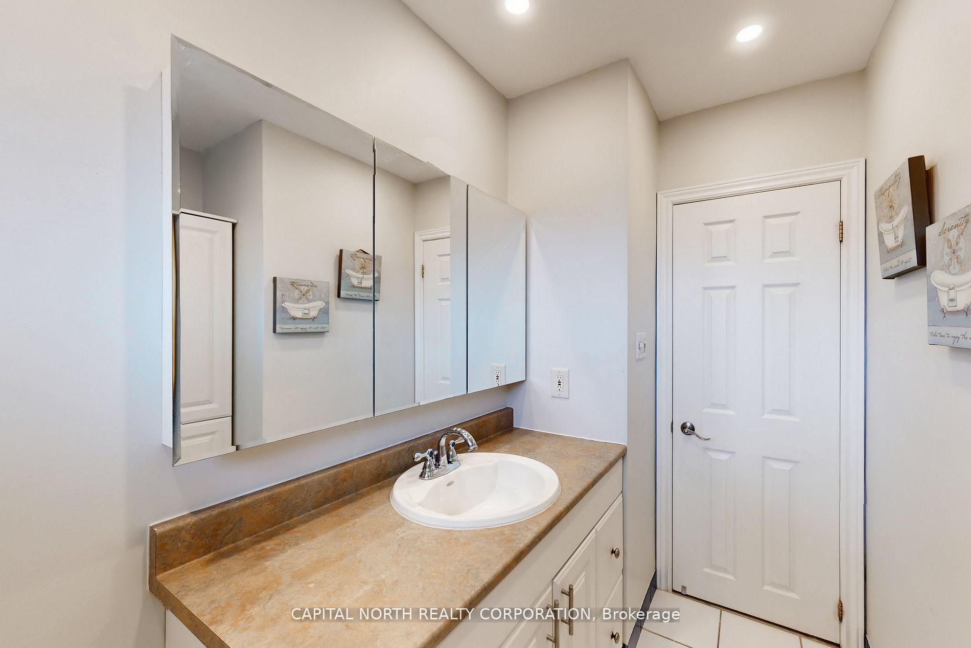 Photo 16 of 106 Clearview Heights, King, King City — HOMEH