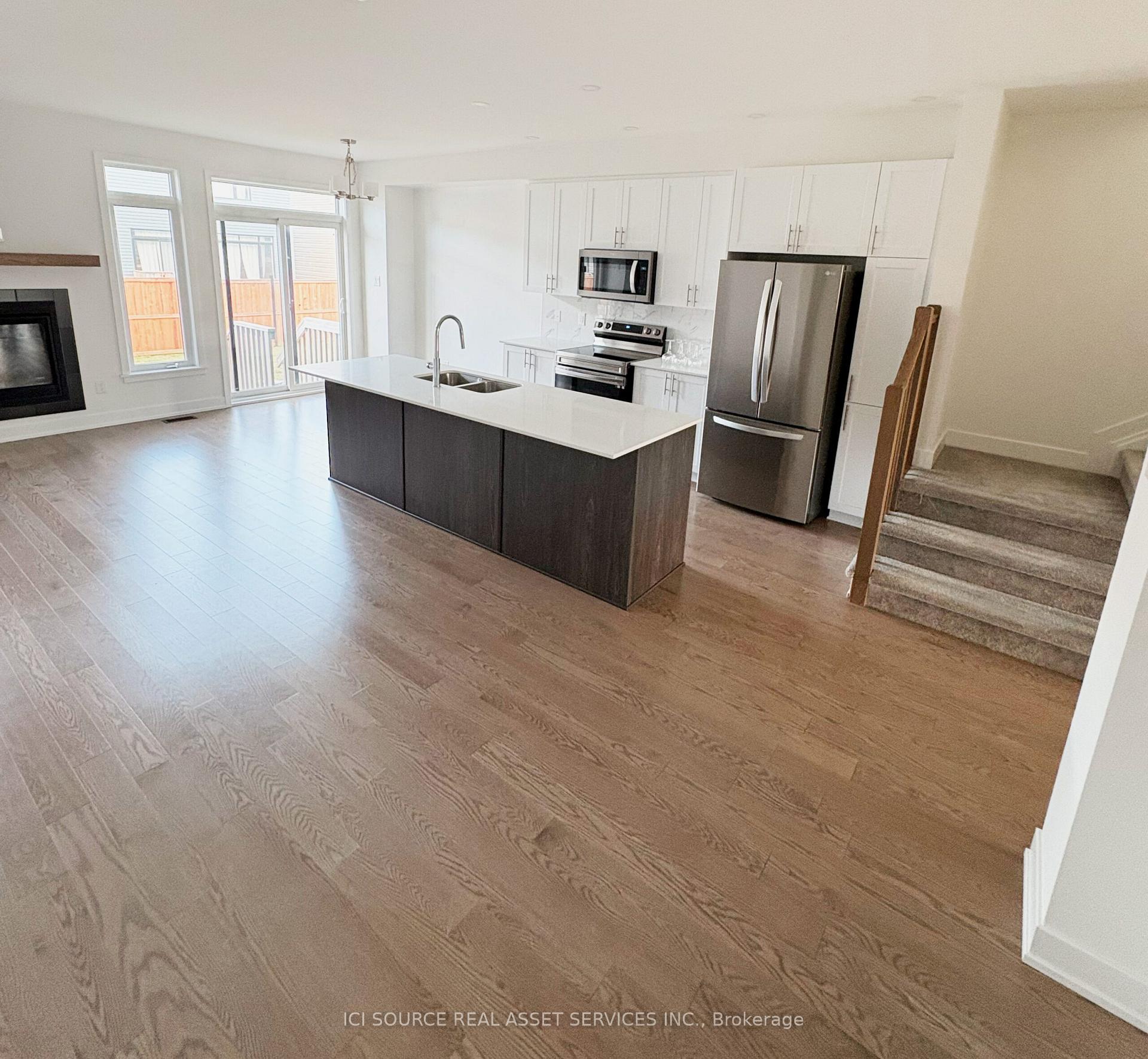 Photo 3 of 606 Rathburn Lane, Ottawa, Leitrim — HOMEH