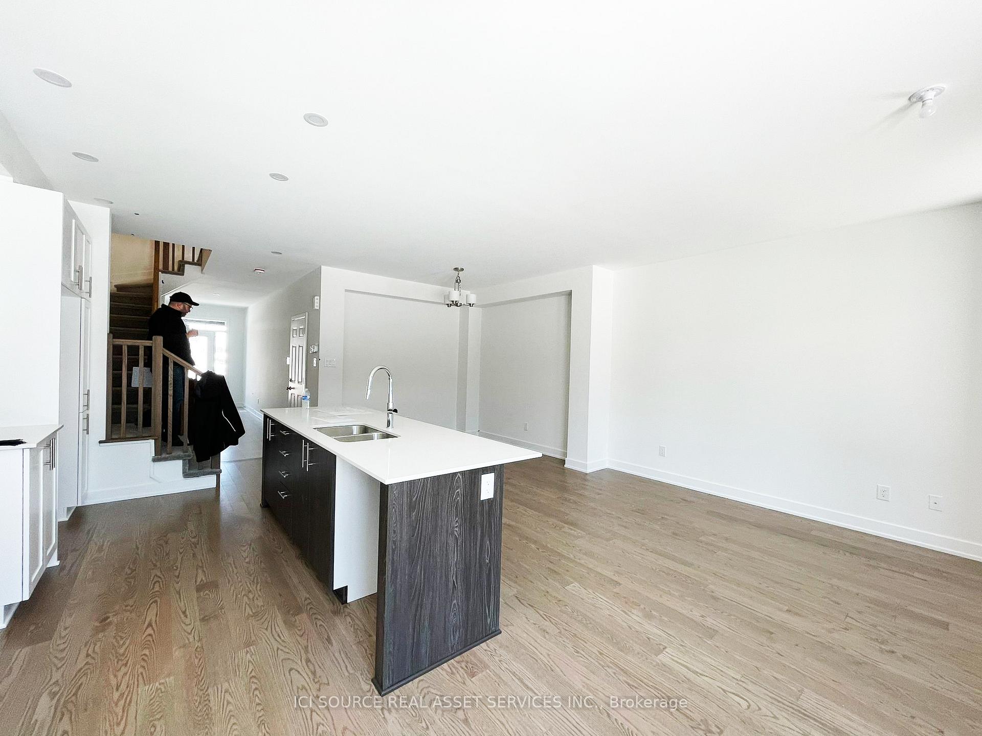 Photo 7 of 606 Rathburn Lane, Ottawa, Leitrim — HOMEH