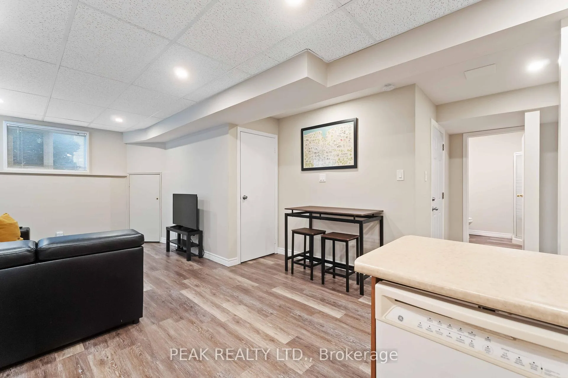 Photo 8 of Unit LOWER, 4319 Arejay Avenue, Lincoln, Beamsville — HOMEH
