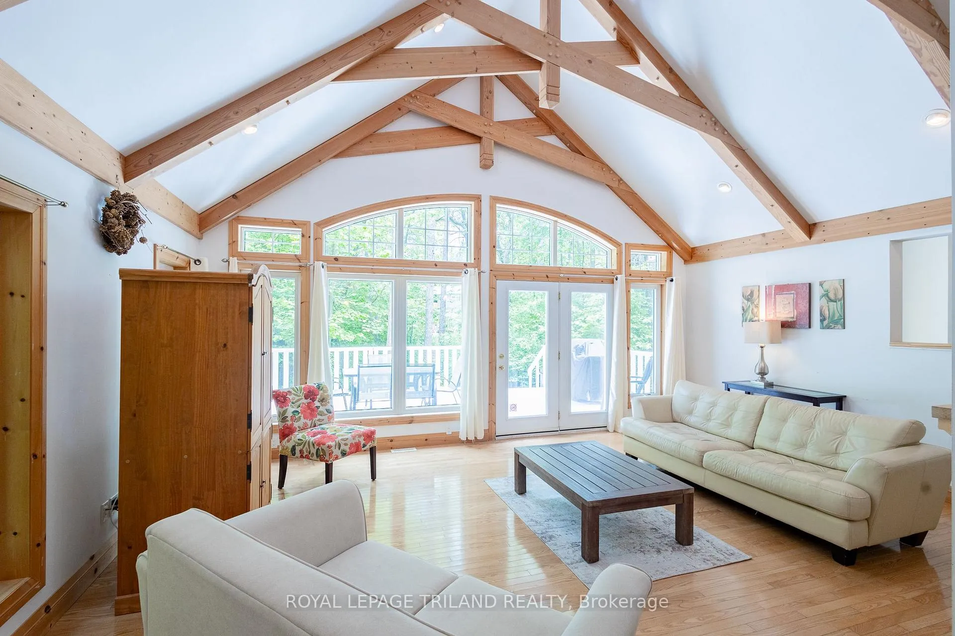 Photo 14 of 10059 Jennison Crescent, Lambton Shores, Grand Bend — HOMEH