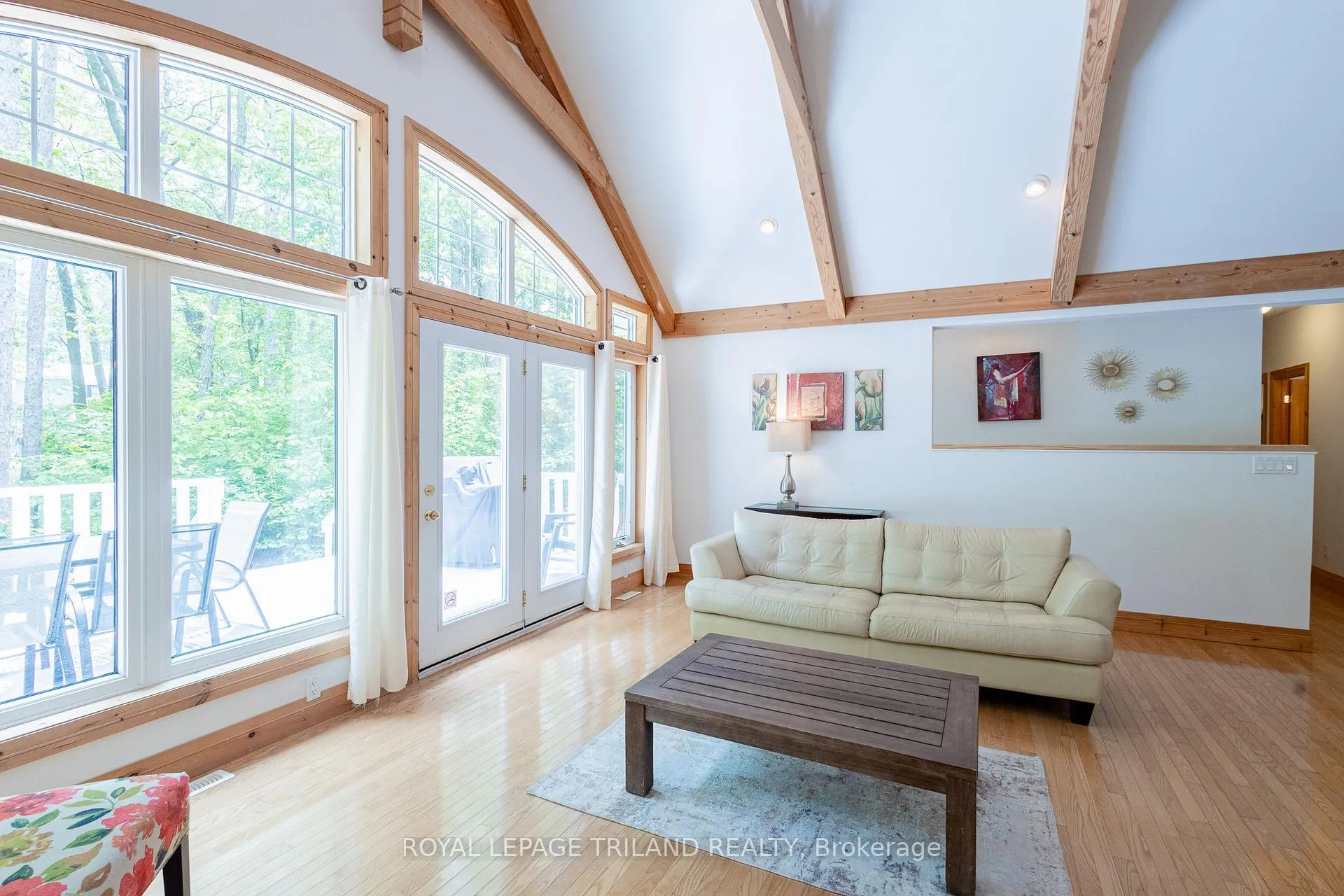 Photo 17 of 10059 Jennison Crescent, Lambton Shores, Grand Bend — HOMEH