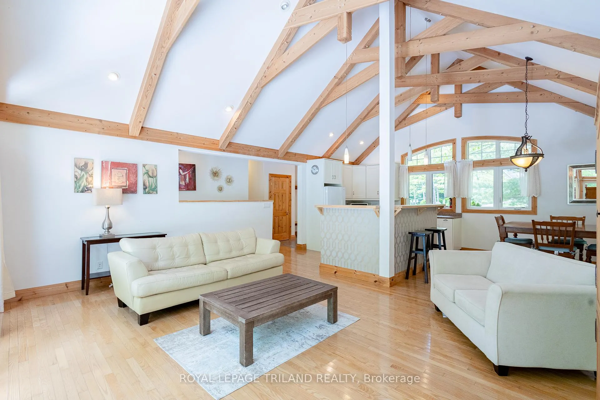 Photo 18 of 10059 Jennison Crescent, Lambton Shores, Grand Bend — HOMEH