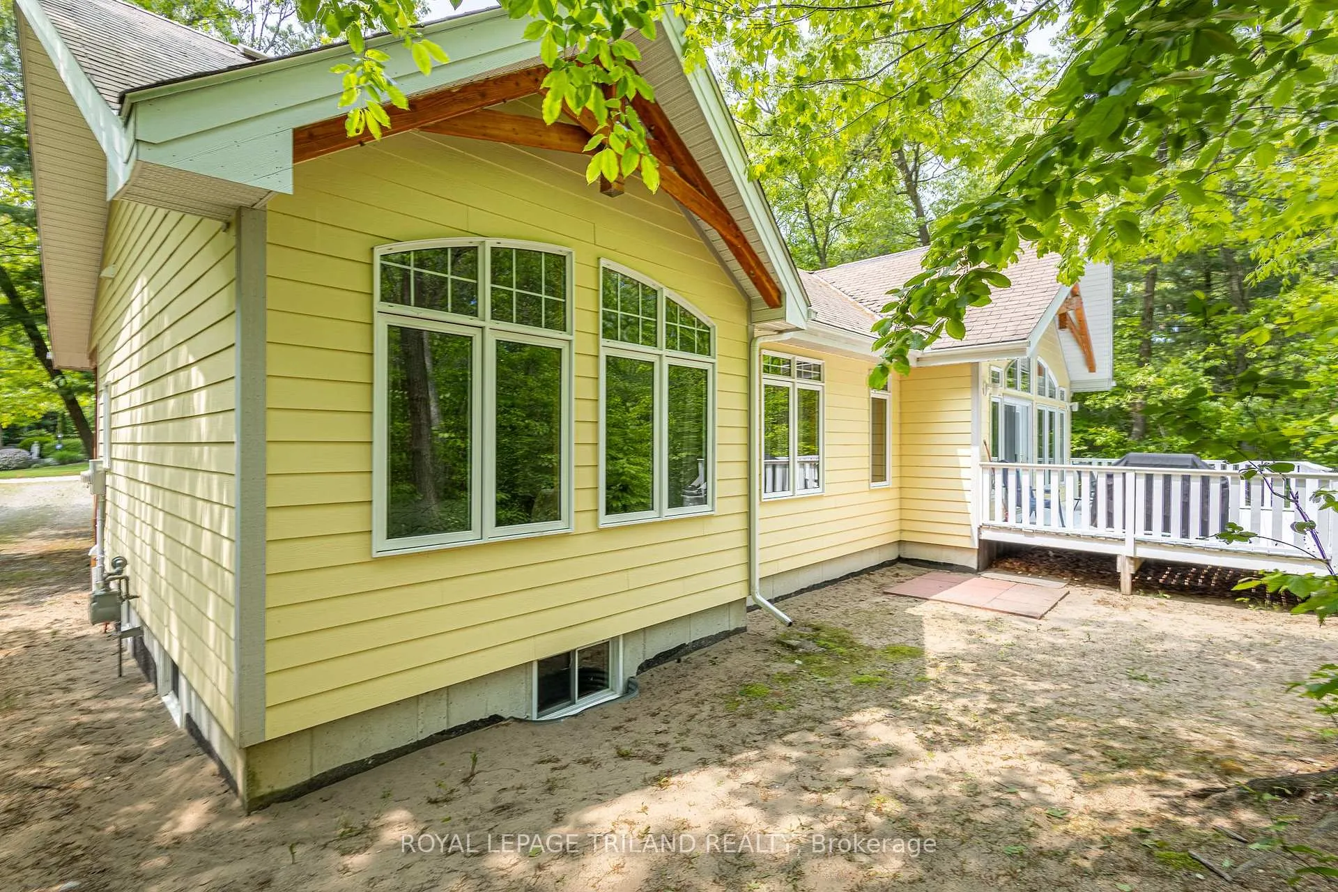 Photo 39 of 10059 Jennison Crescent, Lambton Shores, Grand Bend — HOMEH
