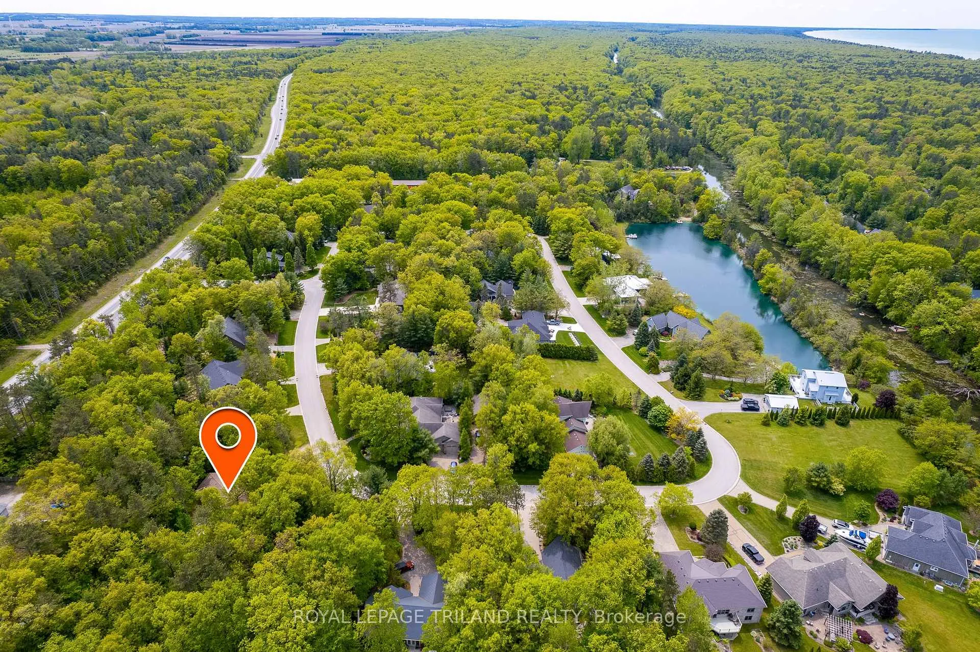Photo 45 of 10059 Jennison Crescent, Lambton Shores, Grand Bend — HOMEH