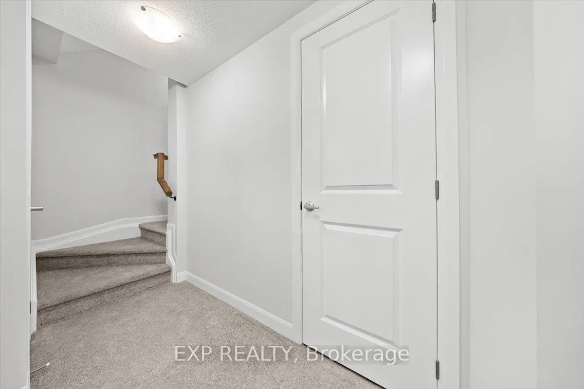 Photo 17 of 1255 Creekway Private, Ottawa, Kanata - Kanata Lakes/Heritage Hills — HOMEH