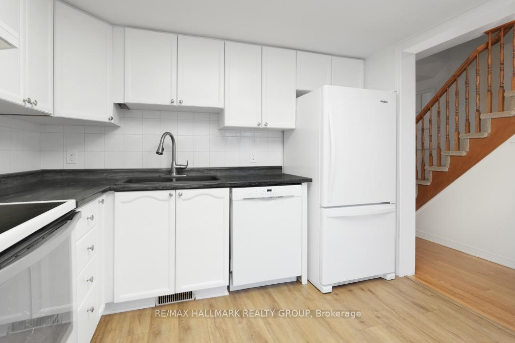 Photo 11 of 97 Forestglade Crescent, Ottawa, Hunt Club Park — HOMEH