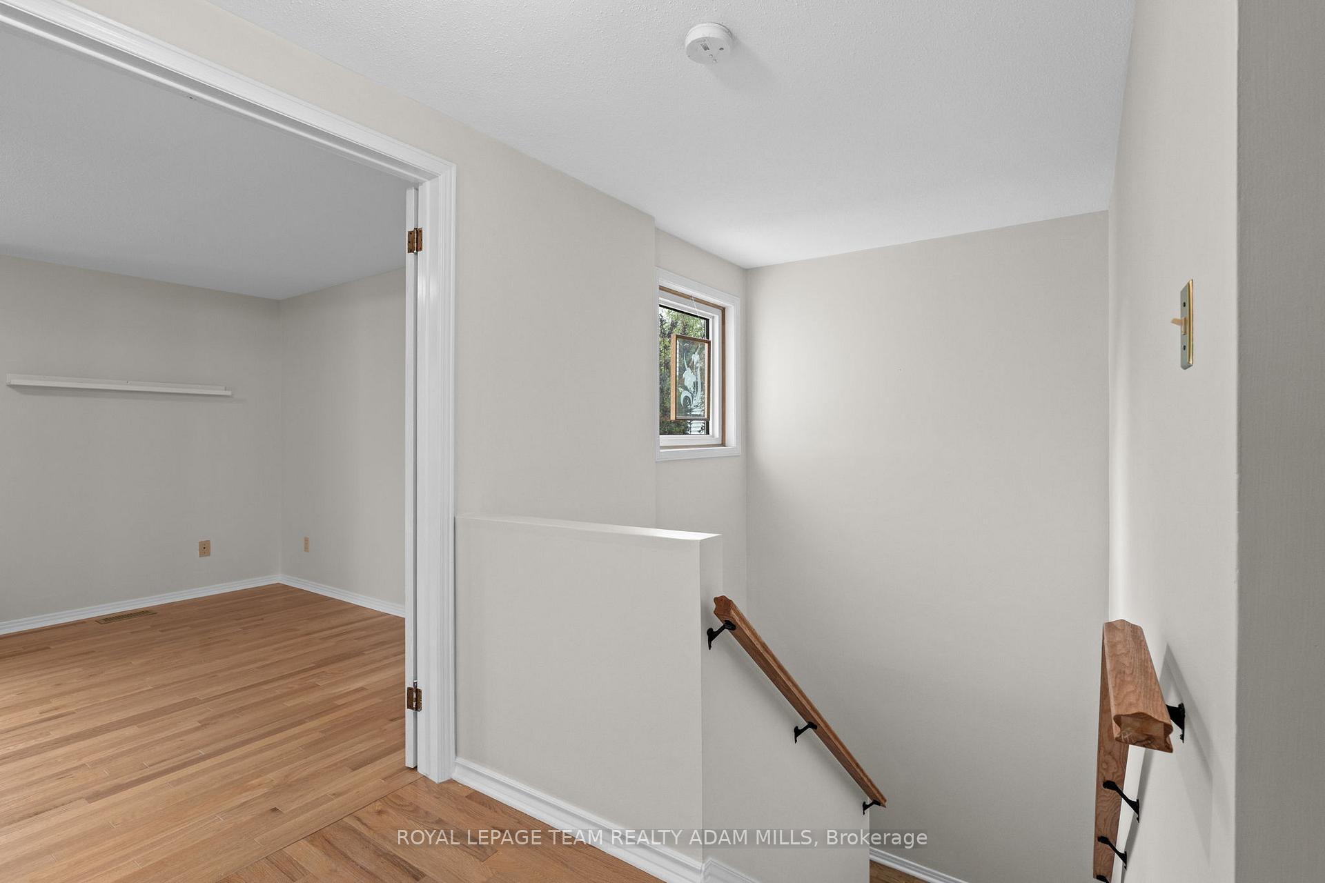 Photo 20 of 22 Fireside Crescent, Ottawa, Hunt Club Park/Greenboro — HOMEH