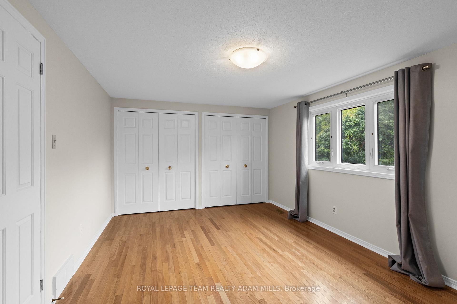 Photo 21 of 22 Fireside Crescent, Ottawa, Hunt Club Park/Greenboro — HOMEH