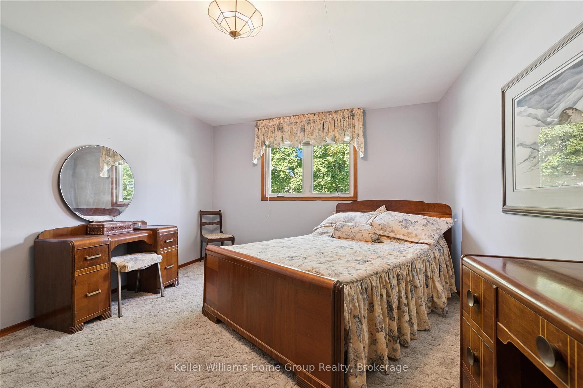 Photo 21 of 27 Peel Street E, Mapleton, Rural Mapleton — HOMEH