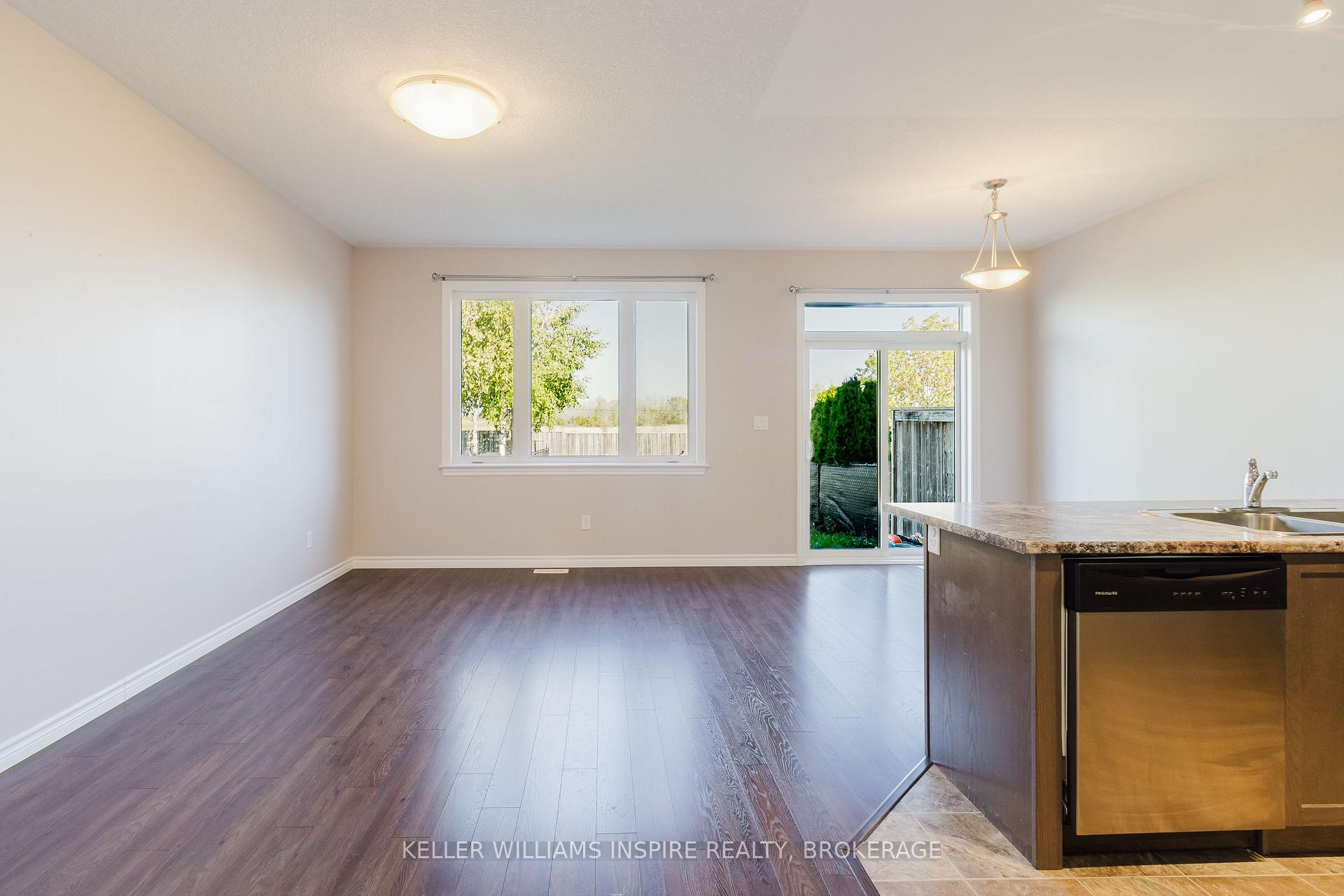 Photo 6 of 131 Simurda Court, Loyalist, Amherstview — HOMEH