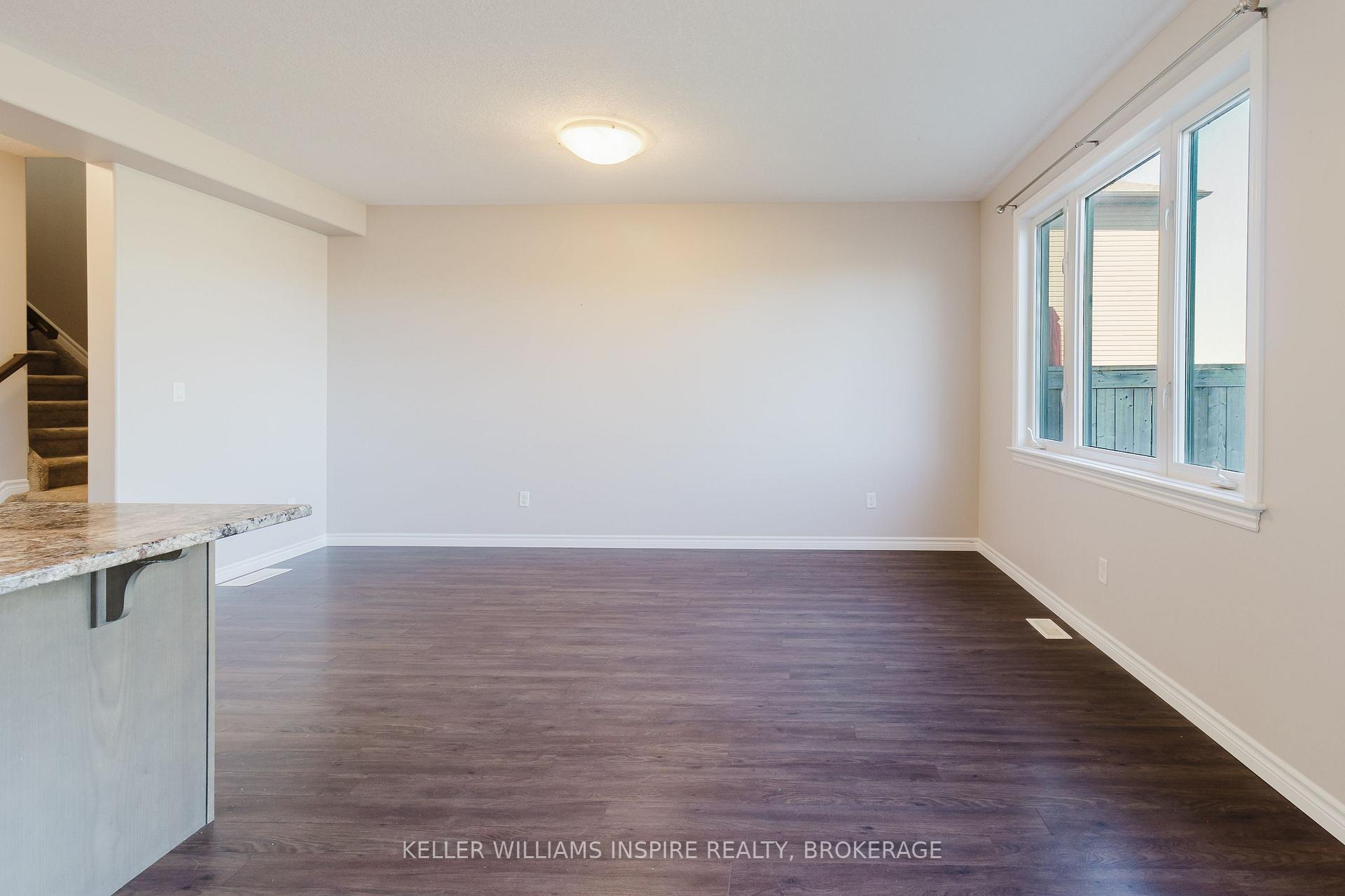 Photo 12 of 131 Simurda Court, Loyalist, Amherstview — HOMEH