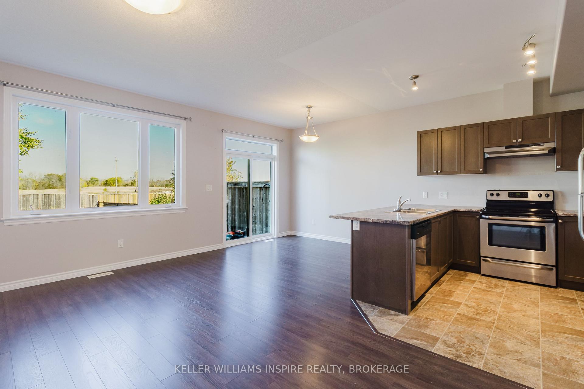 Photo 15 of 131 Simurda Court, Loyalist, Amherstview — HOMEH