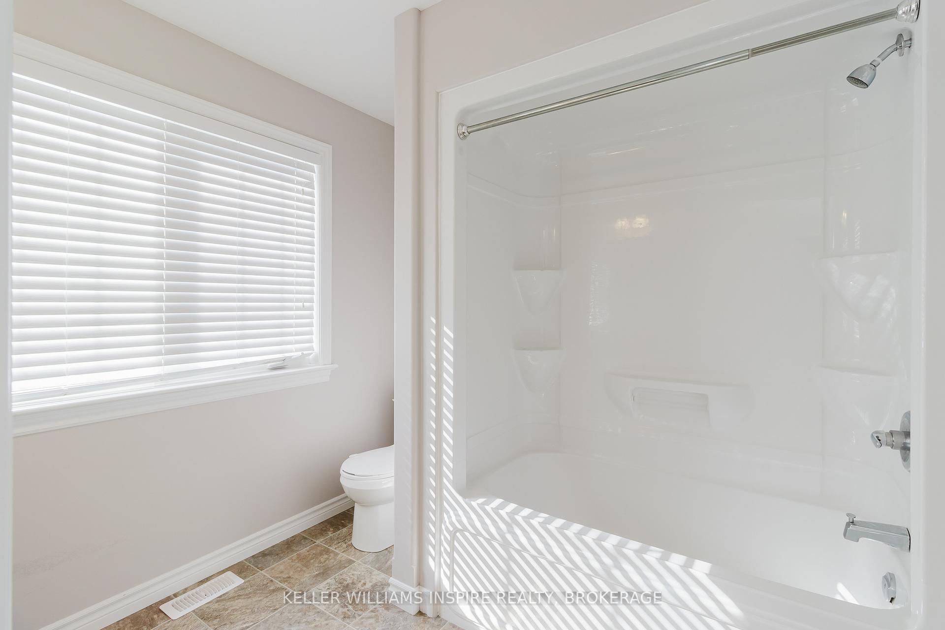 Photo 20 of 131 Simurda Court, Loyalist, Amherstview — HOMEH