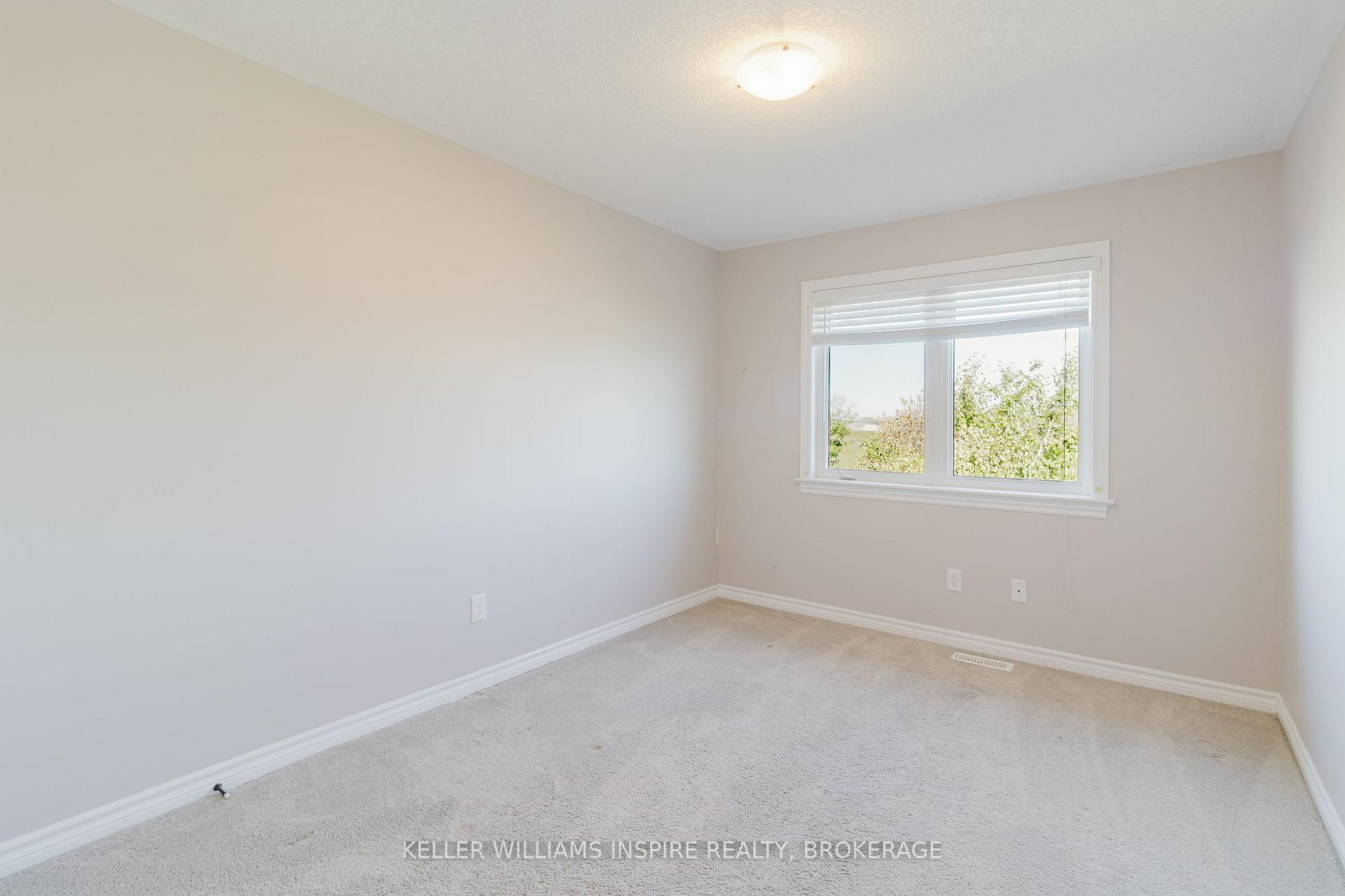 Photo 23 of 131 Simurda Court, Loyalist, Amherstview — HOMEH