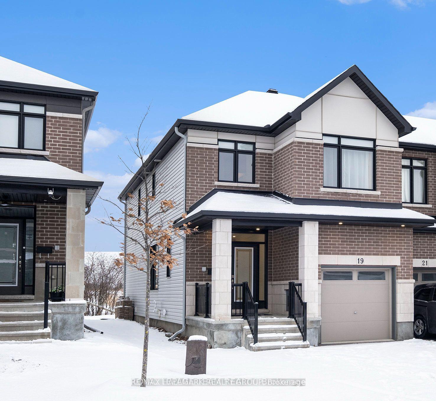 Photo 2 of 19 Nettle Crescent, Ottawa, Leitrim — HOMEH