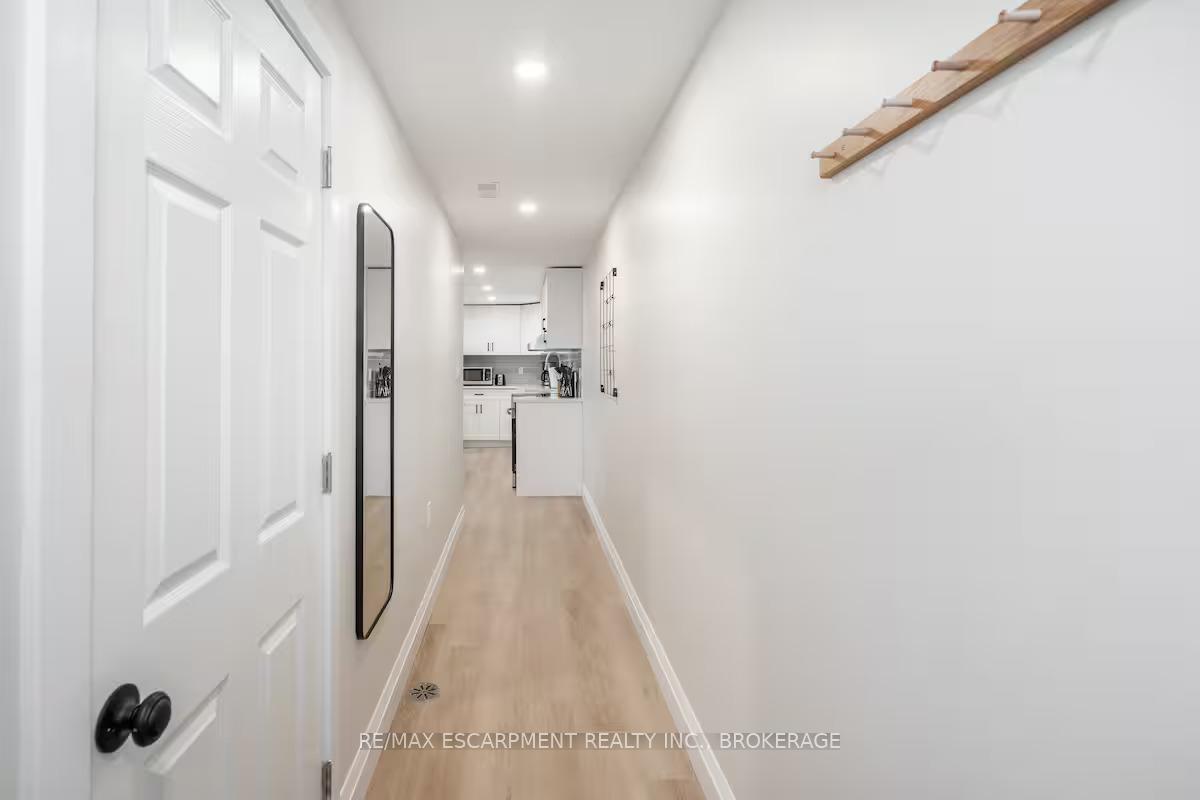 Photo 3 of Unit Lower, 73 Cranbrook Drive, Hamilton, Gilkson — HOMEH