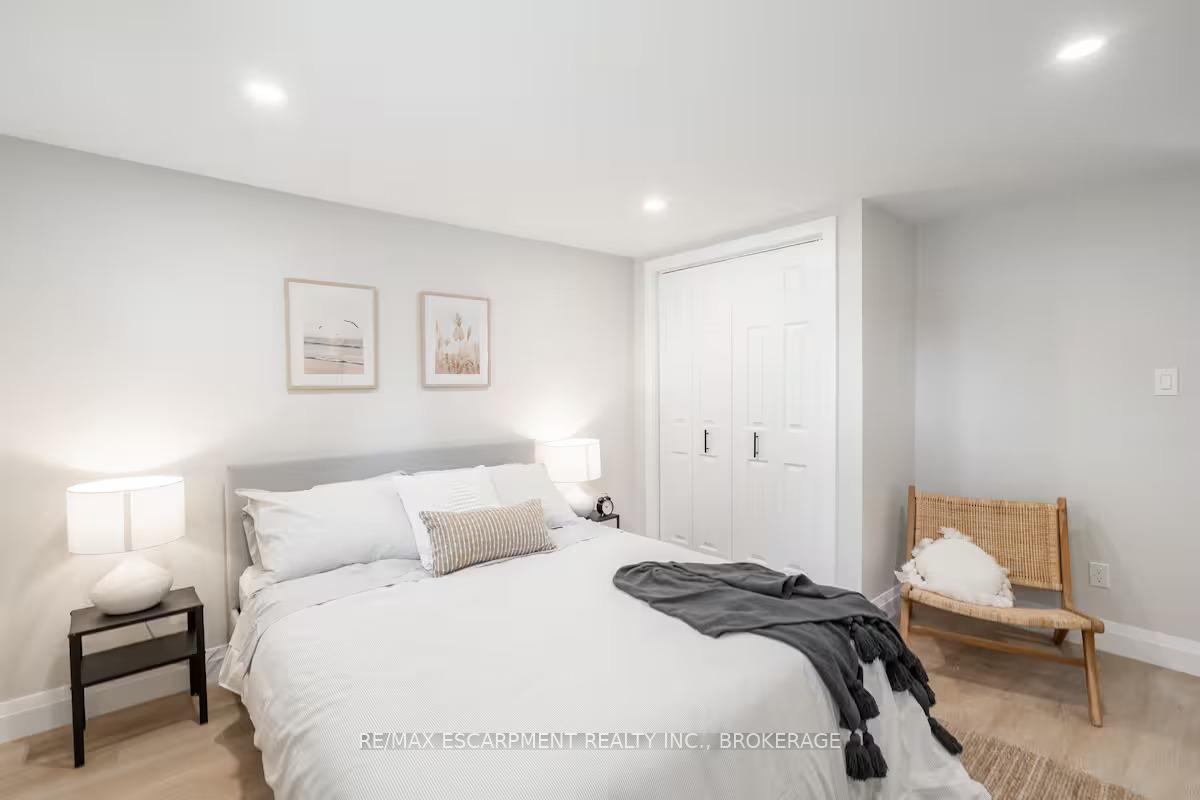 Photo 14 of Unit Lower, 73 Cranbrook Drive, Hamilton, Gilkson — HOMEH