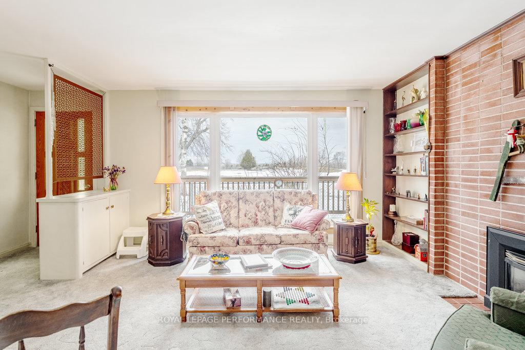 Photo 6 of 167 Mafeking Avenue, Ottawa, Manor Park — HOMEH