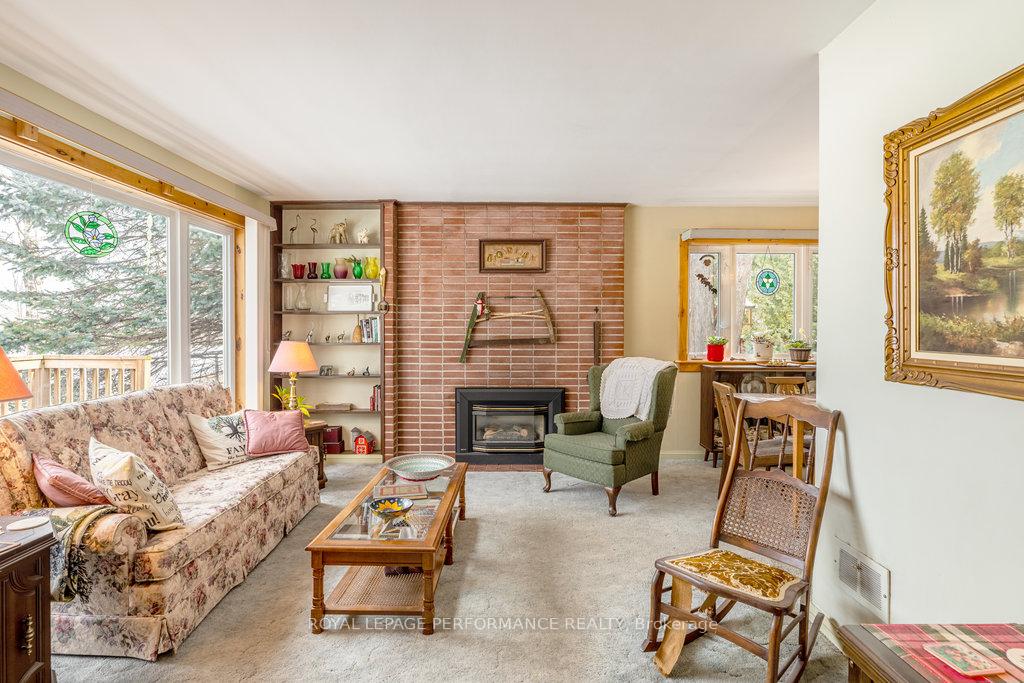 Photo 8 of 167 Mafeking Avenue, Ottawa, Manor Park — HOMEH