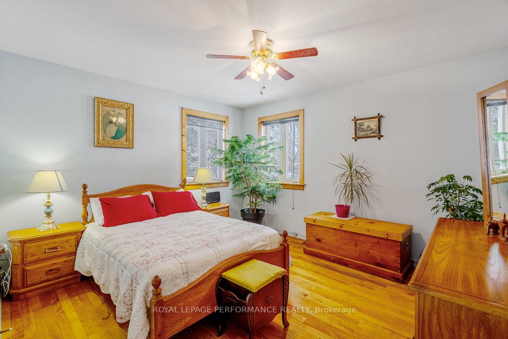 Photo 17 of 167 Mafeking Avenue, Ottawa, Manor Park — HOMEH
