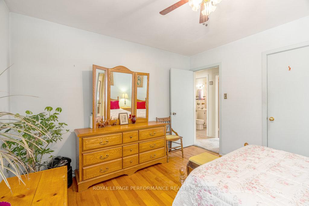 Photo 20 of 167 Mafeking Avenue, Ottawa, Manor Park — HOMEH