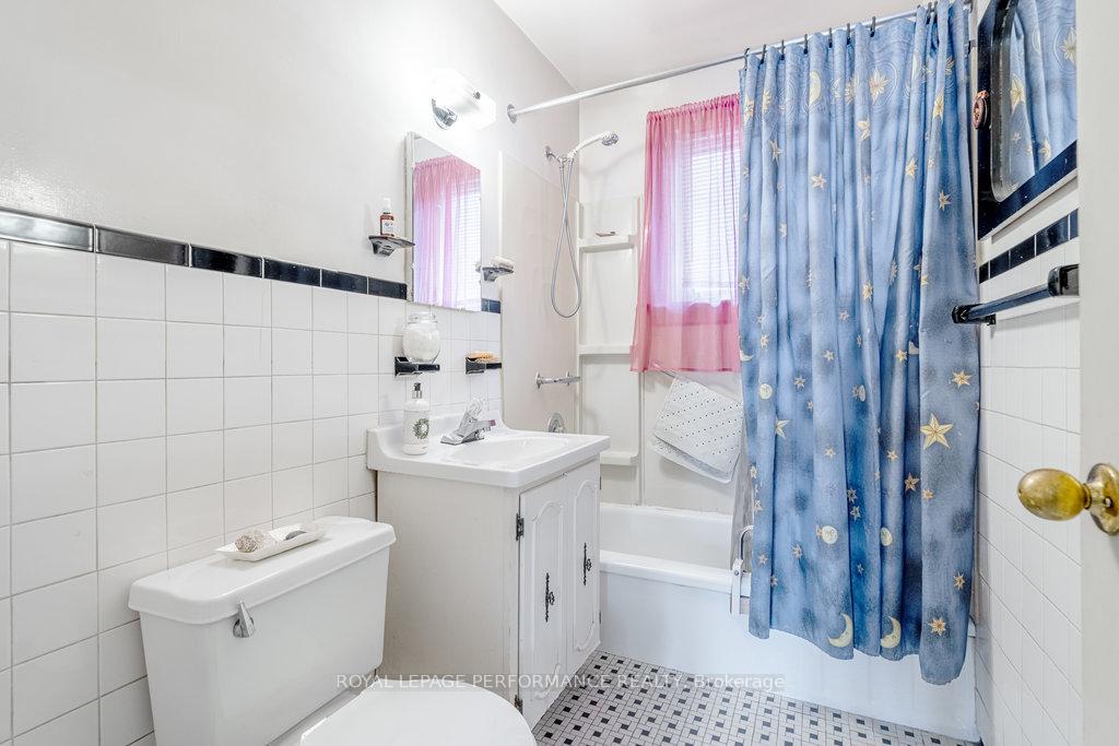 Photo 27 of 167 Mafeking Avenue, Ottawa, Manor Park — HOMEH