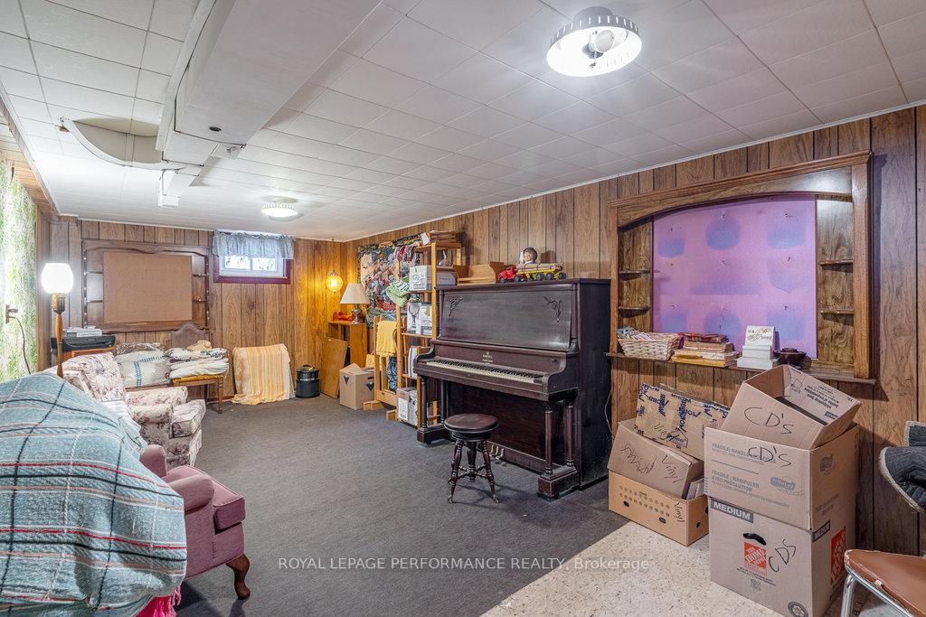 Photo 31 of 167 Mafeking Avenue, Ottawa, Manor Park — HOMEH