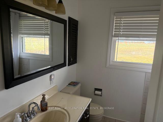 Photo 3 of 2205 Sharpe Road, Loyalist, Lennox and Addington - South — HOMEH