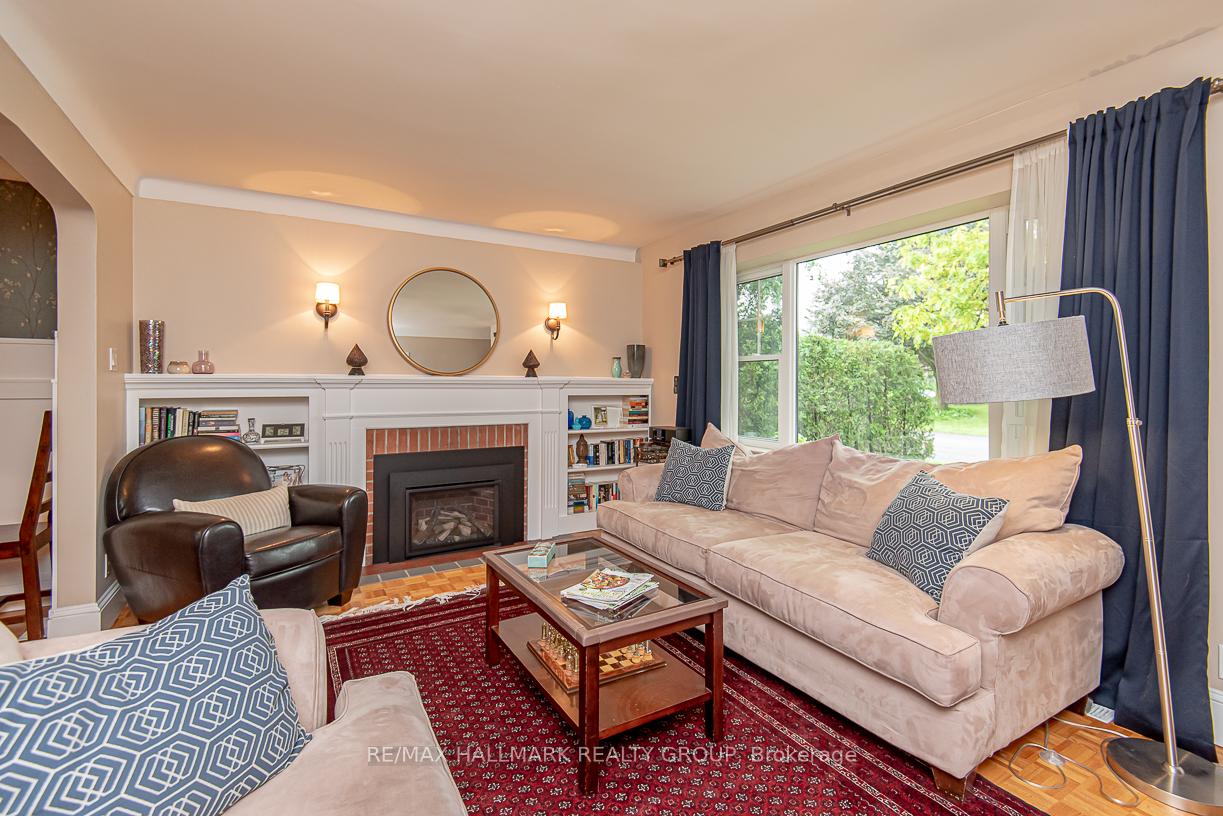 Photo 8 of 875 Kingsmere Avenue, Ottawa, McKellar Heights/Glabar Park — HOMEH
